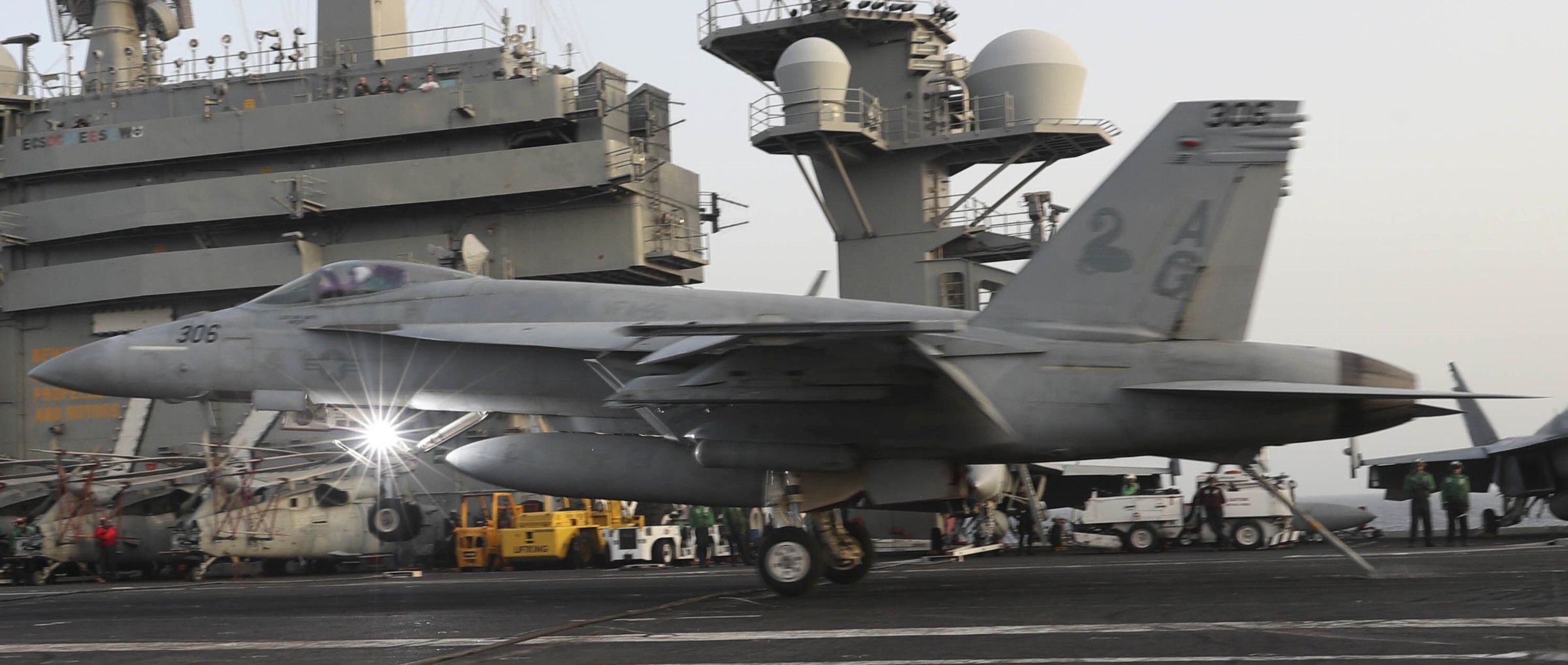 vfa-86 sidewinders strike fighter squadron f/a-18e super hornet cvw-7 uss abraham lincoln cvn-72 navy 62