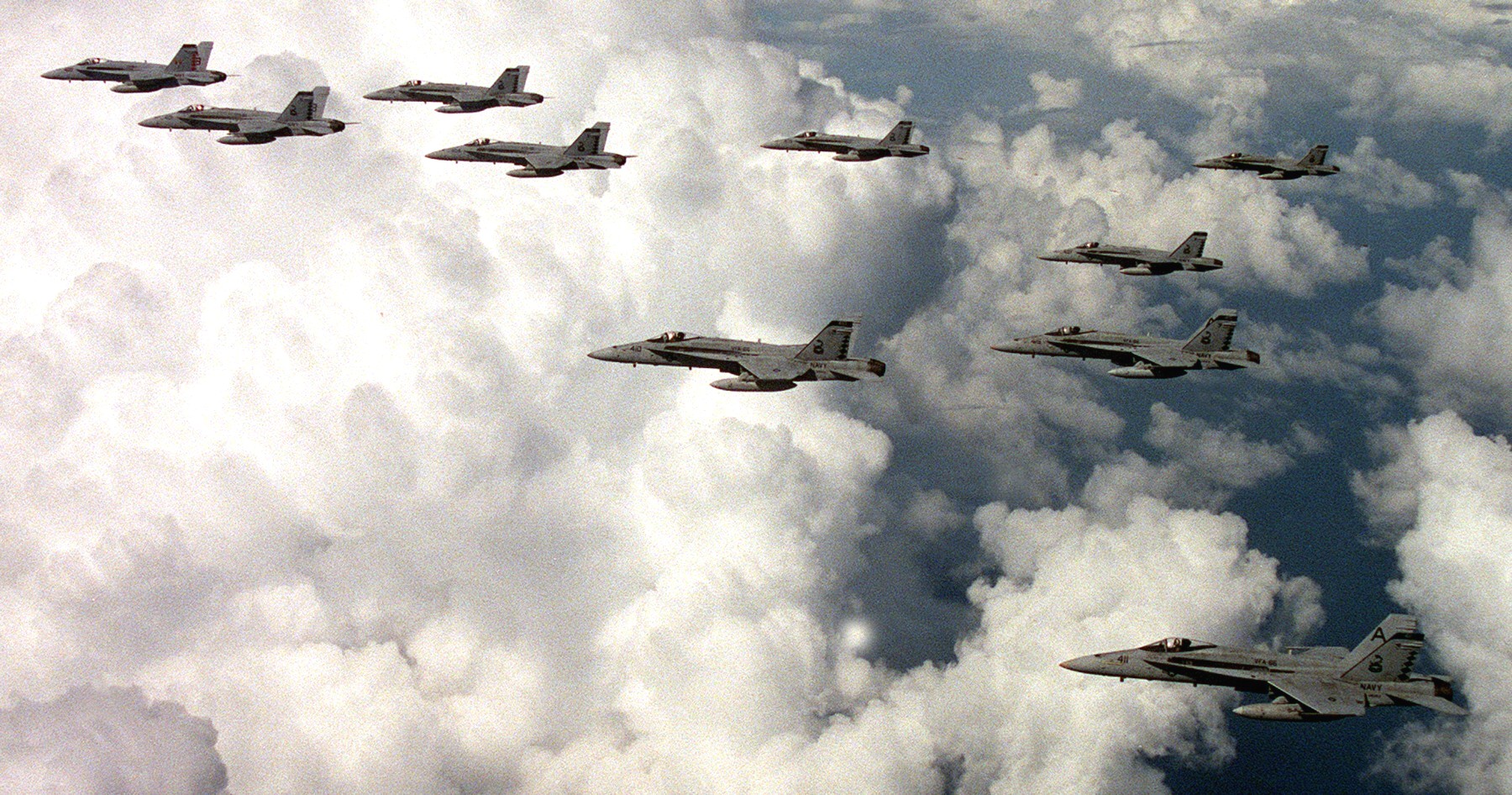 vfa-86 sidewinders strike fighter squadron f/a-18c hornet cvw-1 uss america cv-66 navy 126