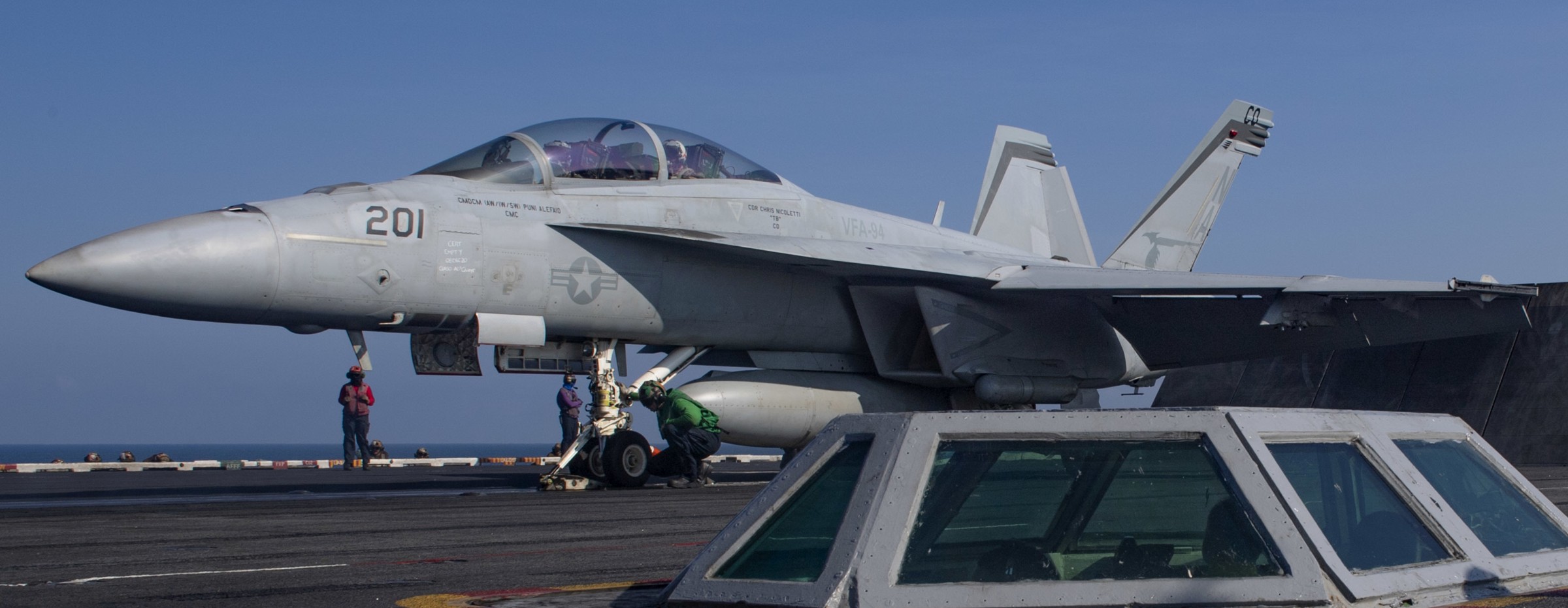 vfa-94 mighty shrikes strike fighter squadron f/a-18e super hornet cvw-17 uss nimitz cvn-68 us navy 68