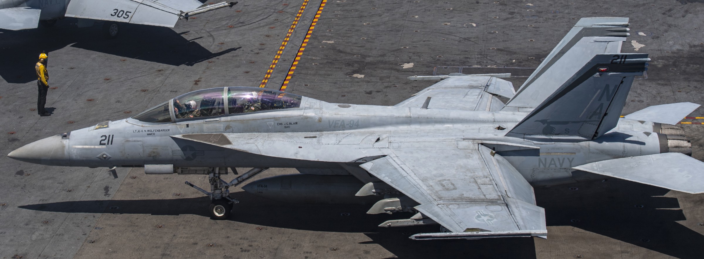 vfa-94 mighty shrikes strike fighter squadron f/a-18f super hornet cvw-17 cvn-68 uss nimitz 124