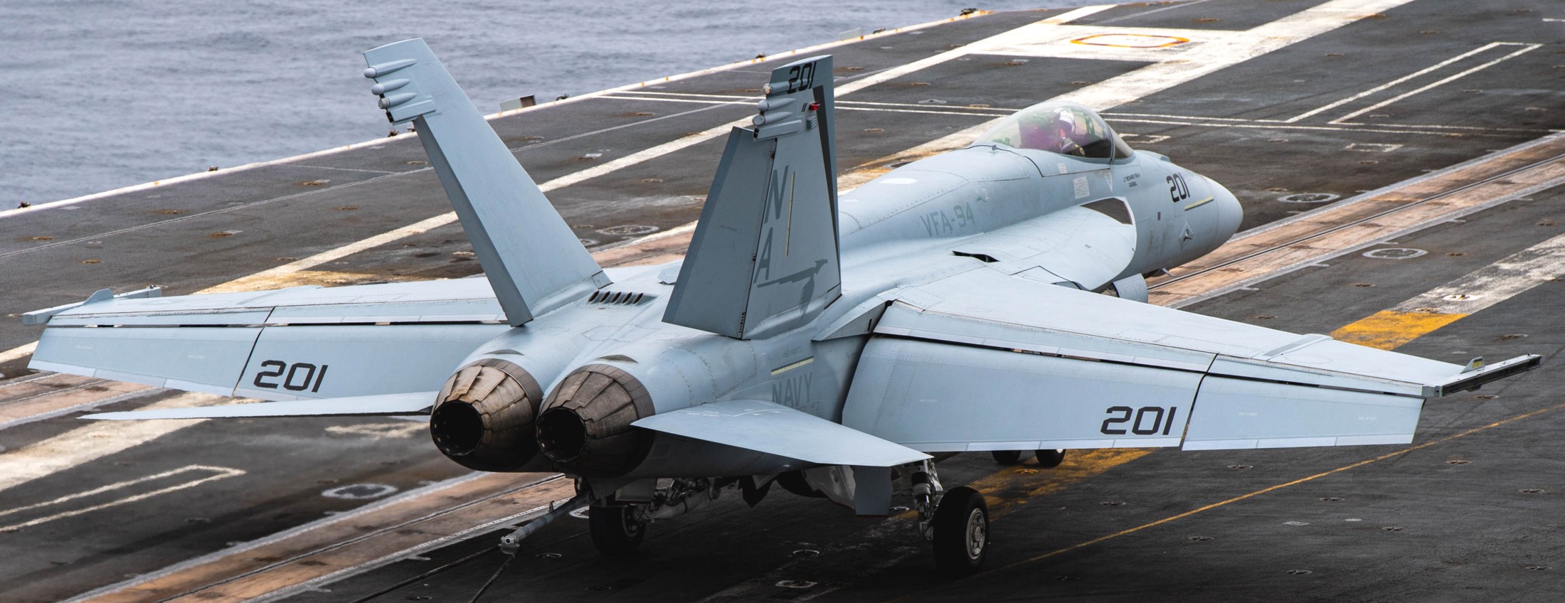 vfa-94 mighty shrikes strike fighter squadron f/a-18e super hornet cvw-17 cvn-68 uss nimitz 129