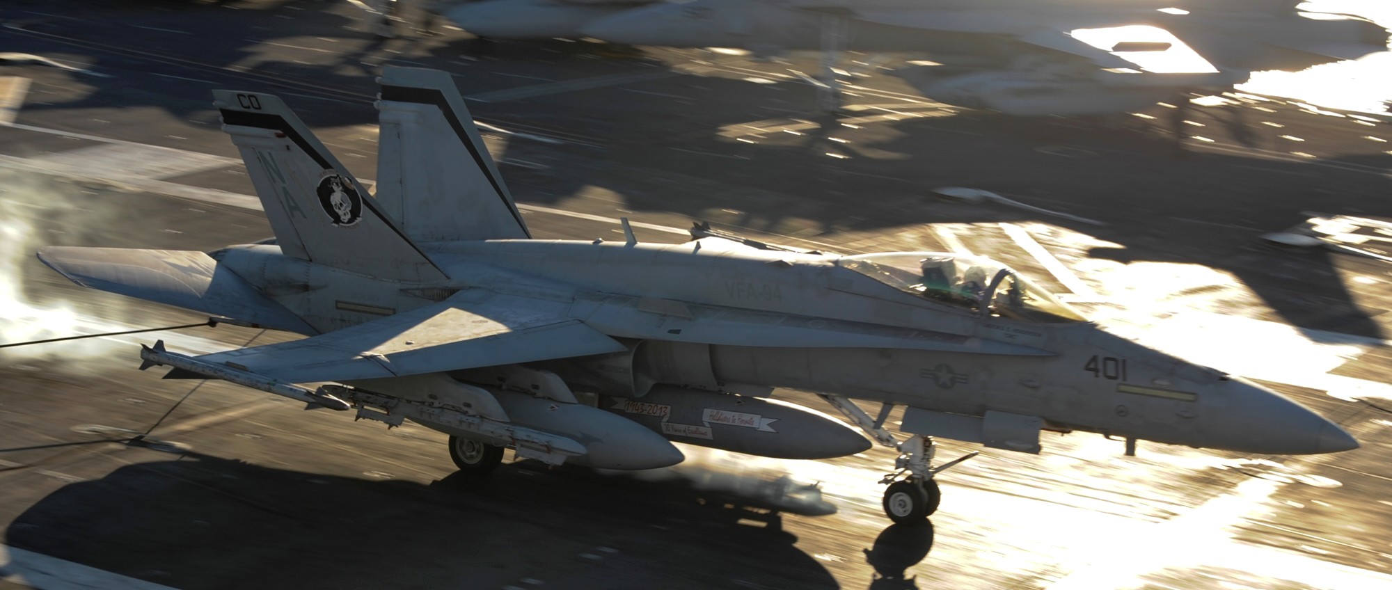 vfa-94 mighty shrikes strike fighter squadron f/a-18c hornet cvw-17 uss carl vinson cvn-70 us navy 36p