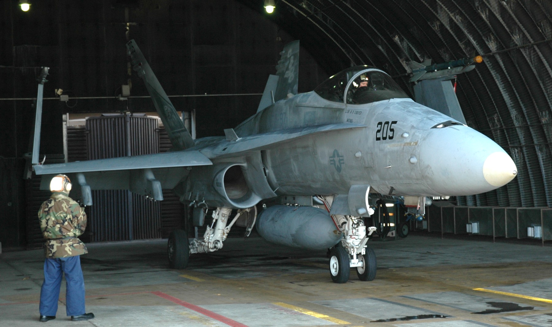 vfa-97 warhawks strike fighter squadron f/a-18c hornet us navy osan air base korea 06