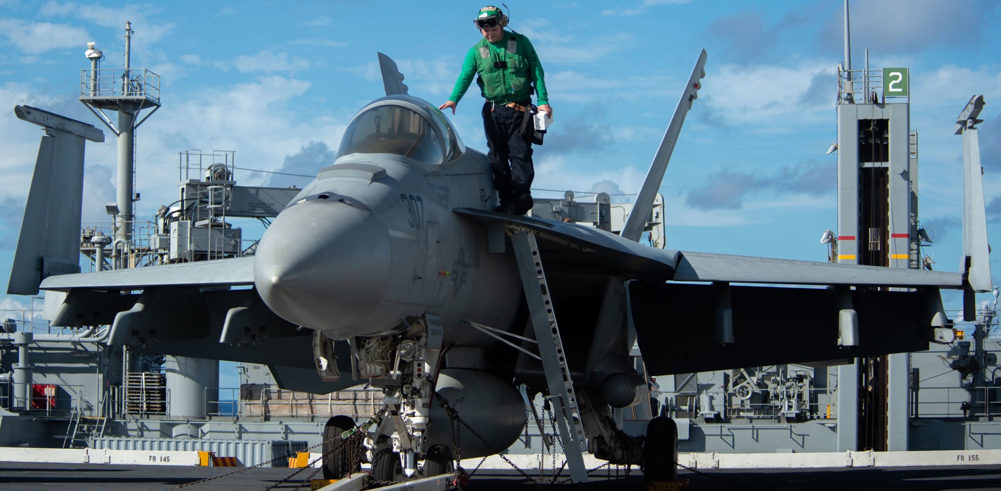 vfa-97 warhawks strike fighter squadron f/a-18e super hornet cvw-9 uss john c. stennis cvn-74 us navy 34