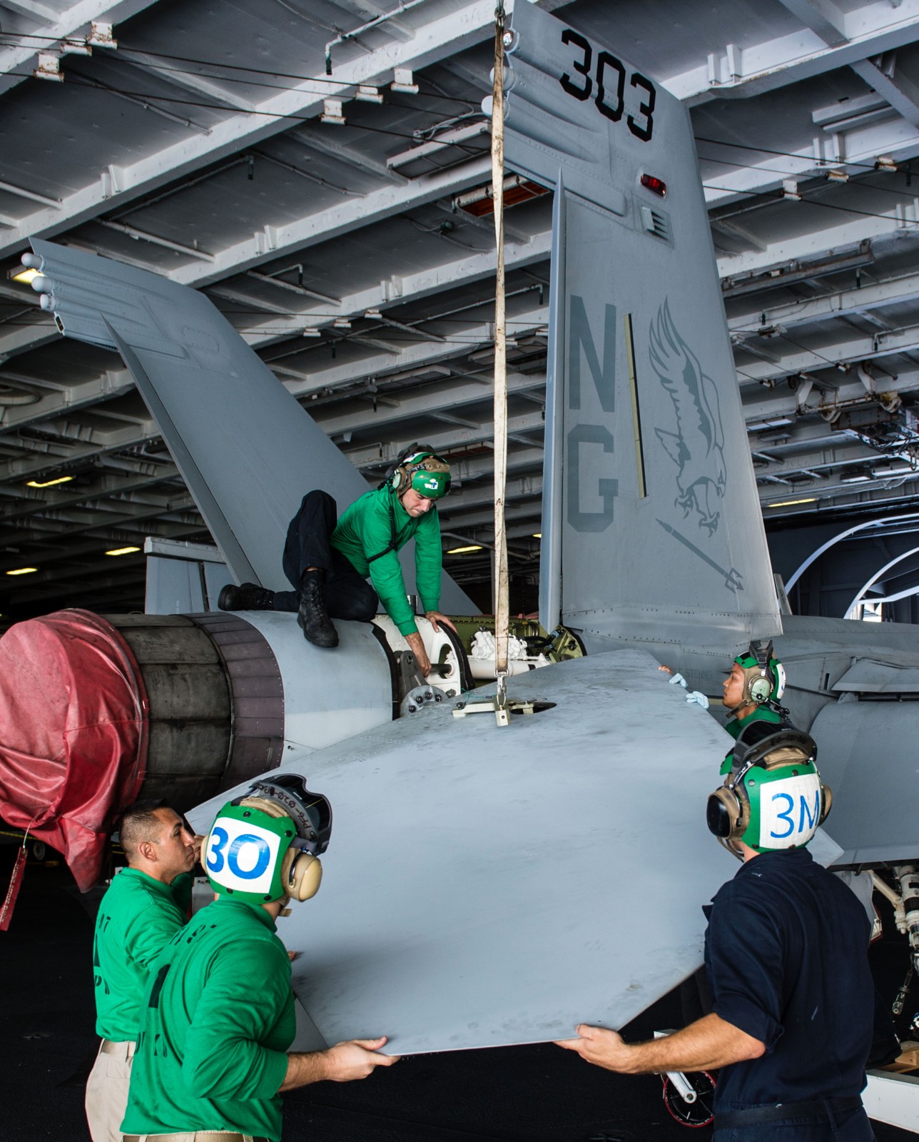 vfa-97 warhawks strike fighter squadron f/a-18e super hornet cvw-9 uss john c. stennis cvn-74 us navy 17p