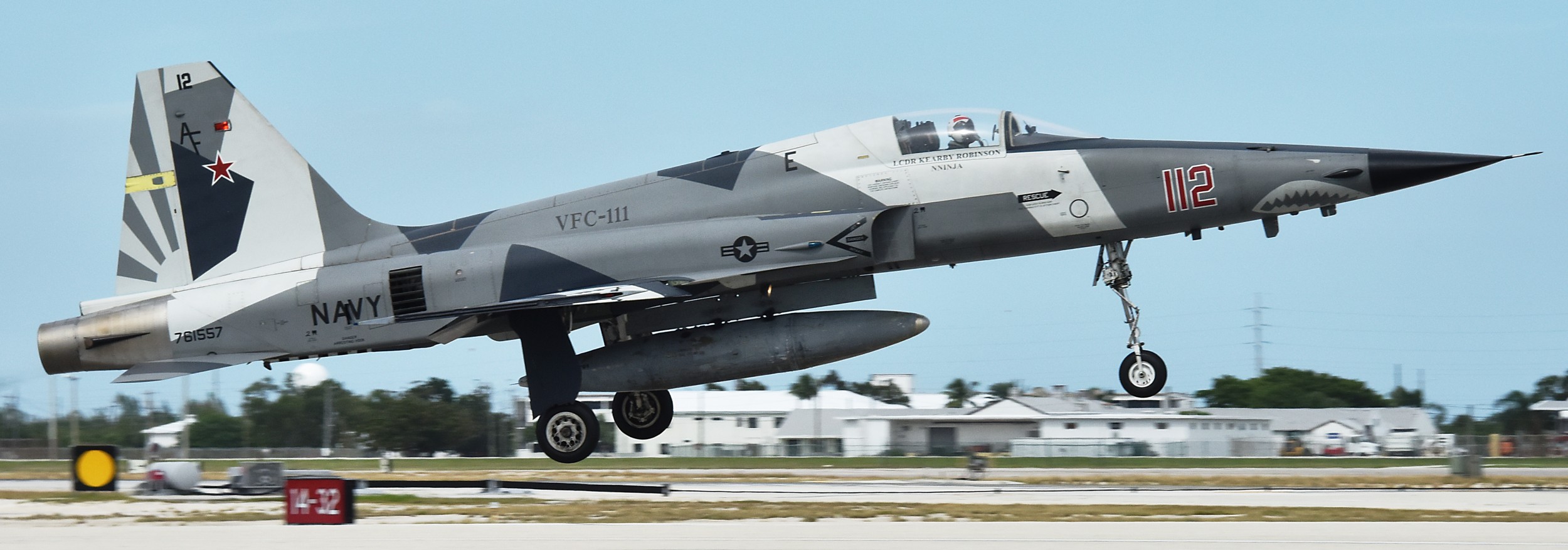 vfc-111 sun downers fighter squadron composite us navy f-5n tiger ii adversary 15