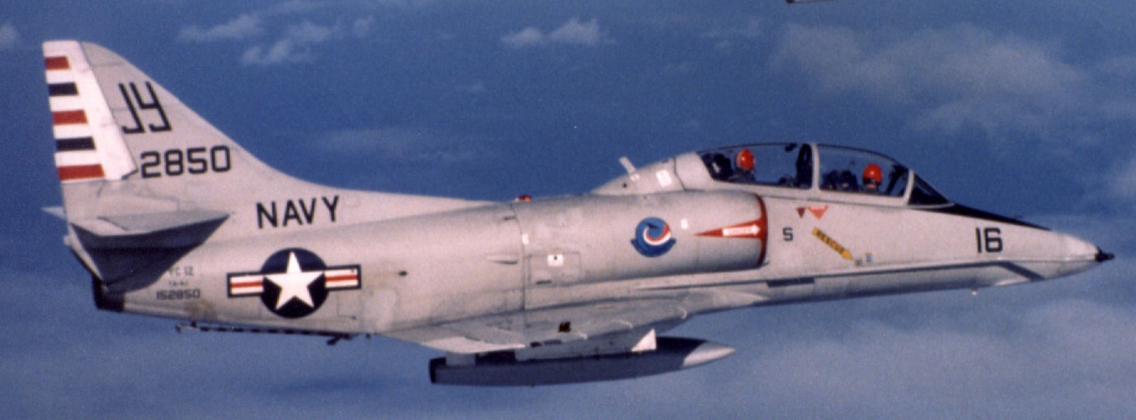 vc-12 fighting omars fleet composite squadron us navy ta-4j skyhawk 16