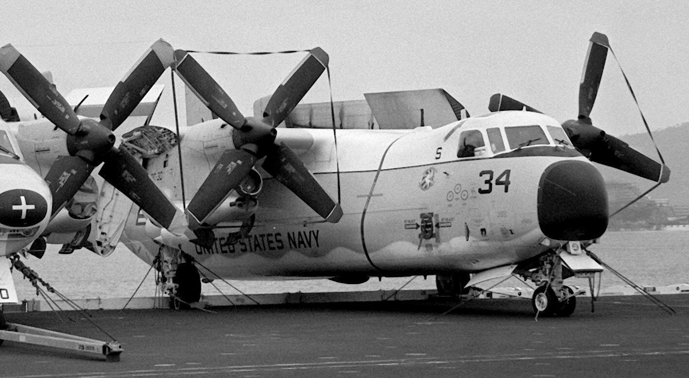 vrc-30 providers fleet logistics support squadron flelogsuppron grumman c-2a greyhound detachment uss abraham lincoln cvn-72 234