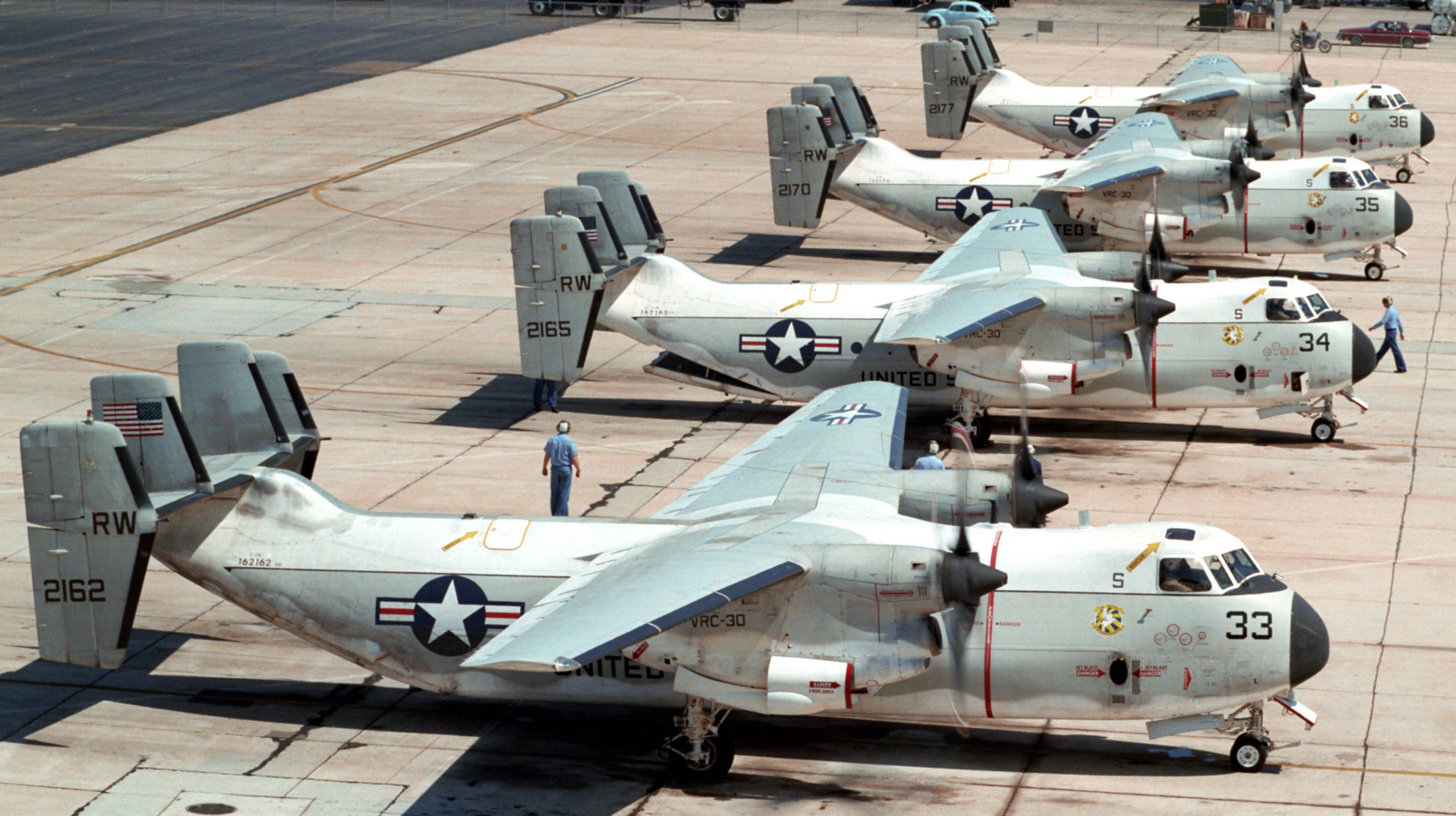 vrc-30 providers fleet logistics support squadron flelogsuppron grumman c-2a greyhound nas north island california 250