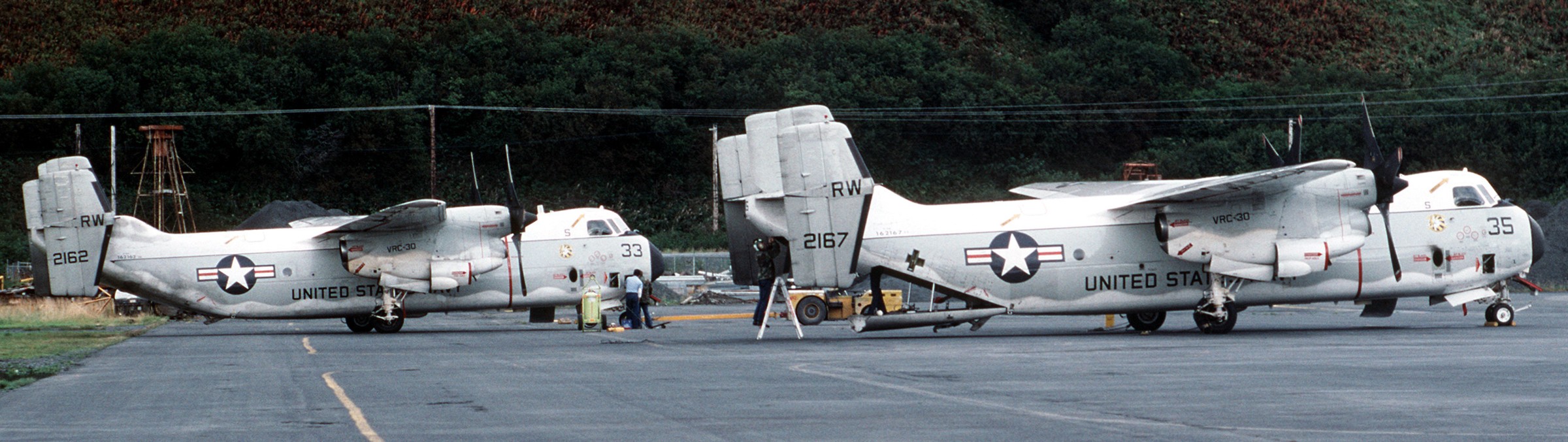 vrc-30 providers fleet logistics support squadron flelogsuppron grumman c-2a greyhound coast guard station kodiak alaska 266