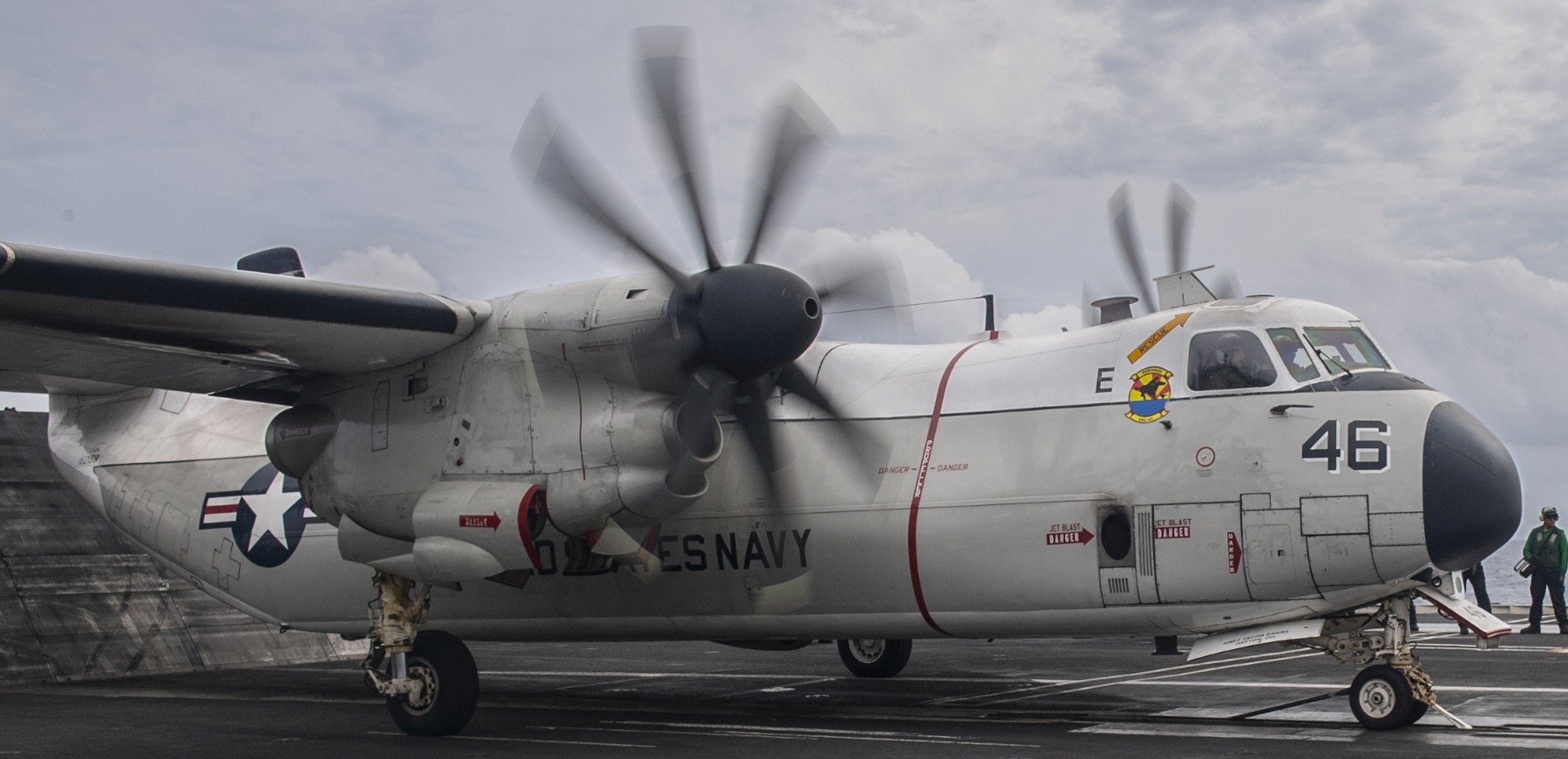 vrc-40 rawhides fleet logistics support squadron flelogsupron us navy grumman c-2a greyhound uss harry s. truman cvn-75 53