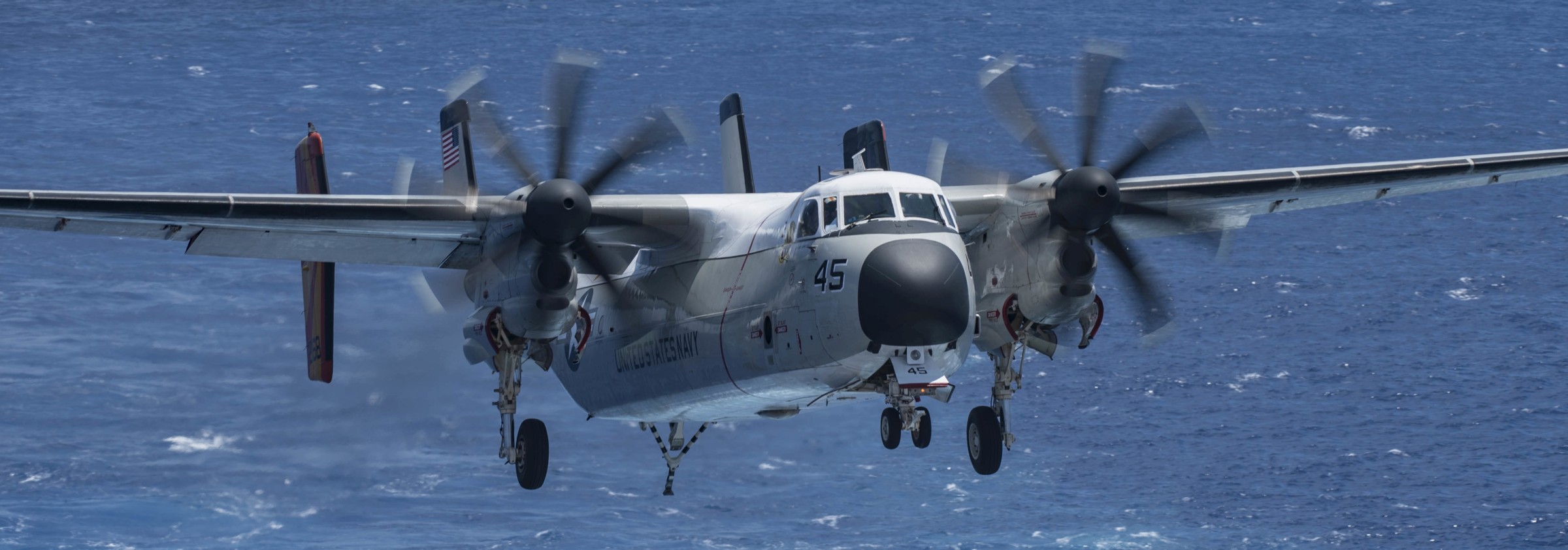 vrc-40 rawhides fleet logistics support squadron flelogsupron us navy grumman c-2a greyhound uss george h. w. bush cvn-77 84