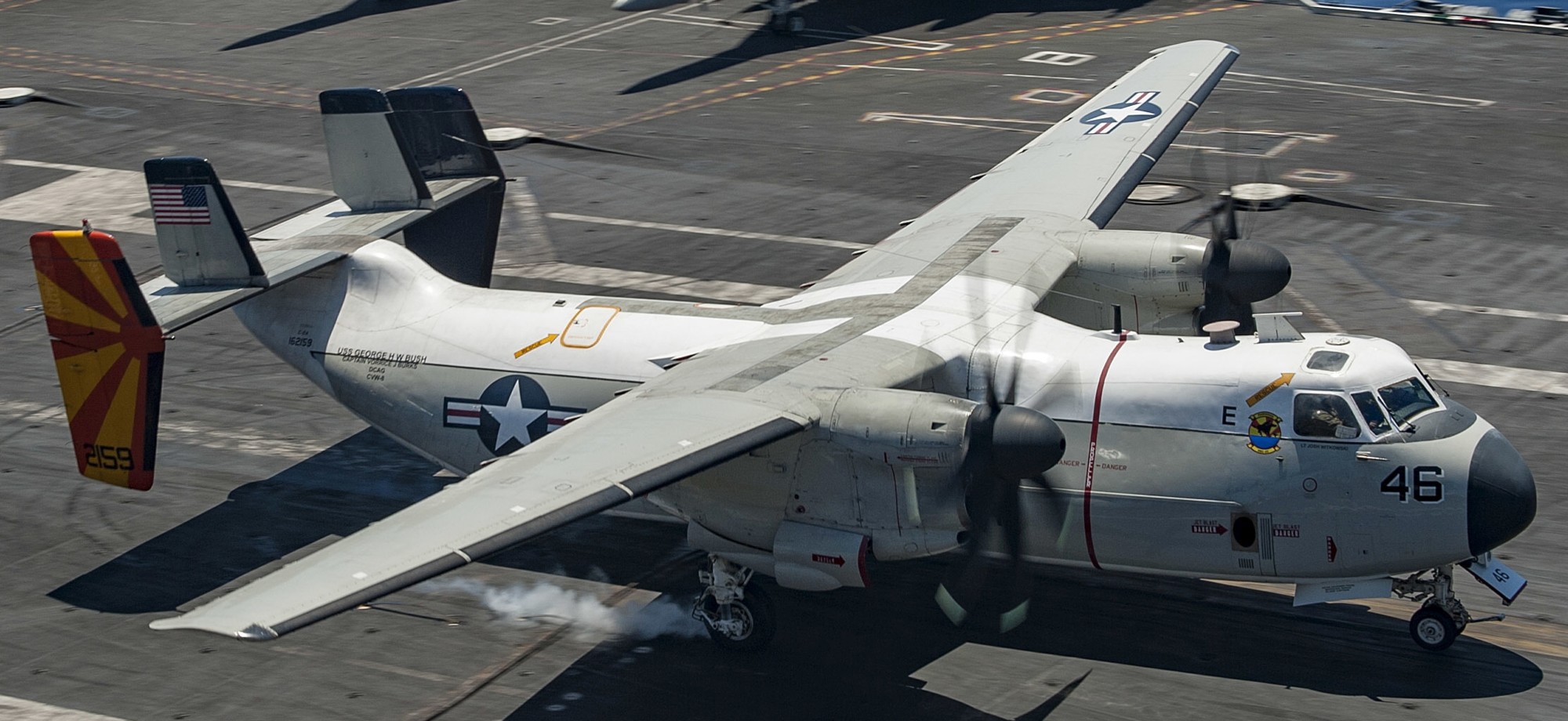 vrc-40 rawhides fleet logistics support squadron flelogsupron us navy grumman c-2a greyhound uss george h. w. bush cvn-77 85