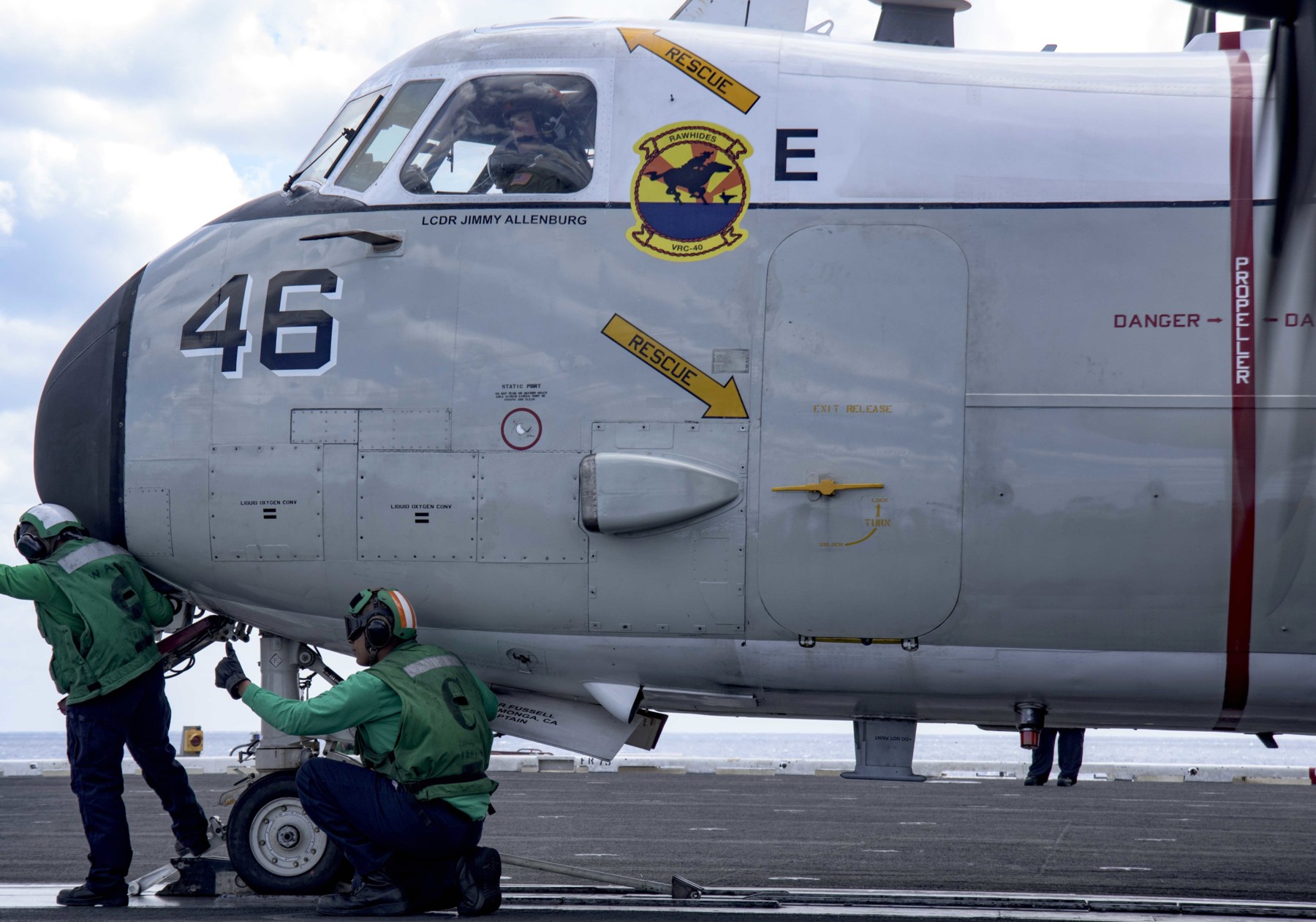 vrc-40 rawhides fleet logistics support squadron flelogsupron us navy grumman c-2a greyhound uss dwight d. eisenhower cvn-69 123