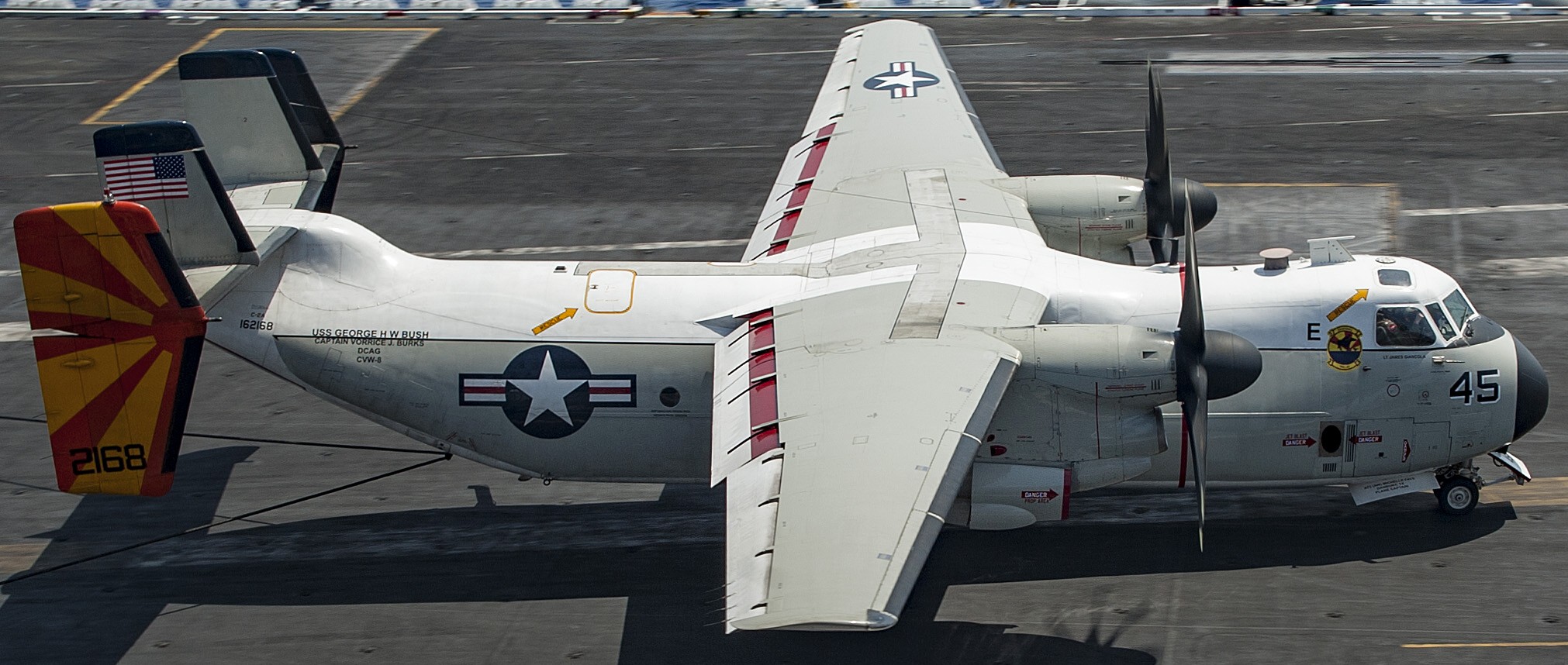 vrc-40 rawhides fleet logistics support squadron flelogsupron us navy grumman c-2a greyhound uss george h. w. bush cvn-77 129