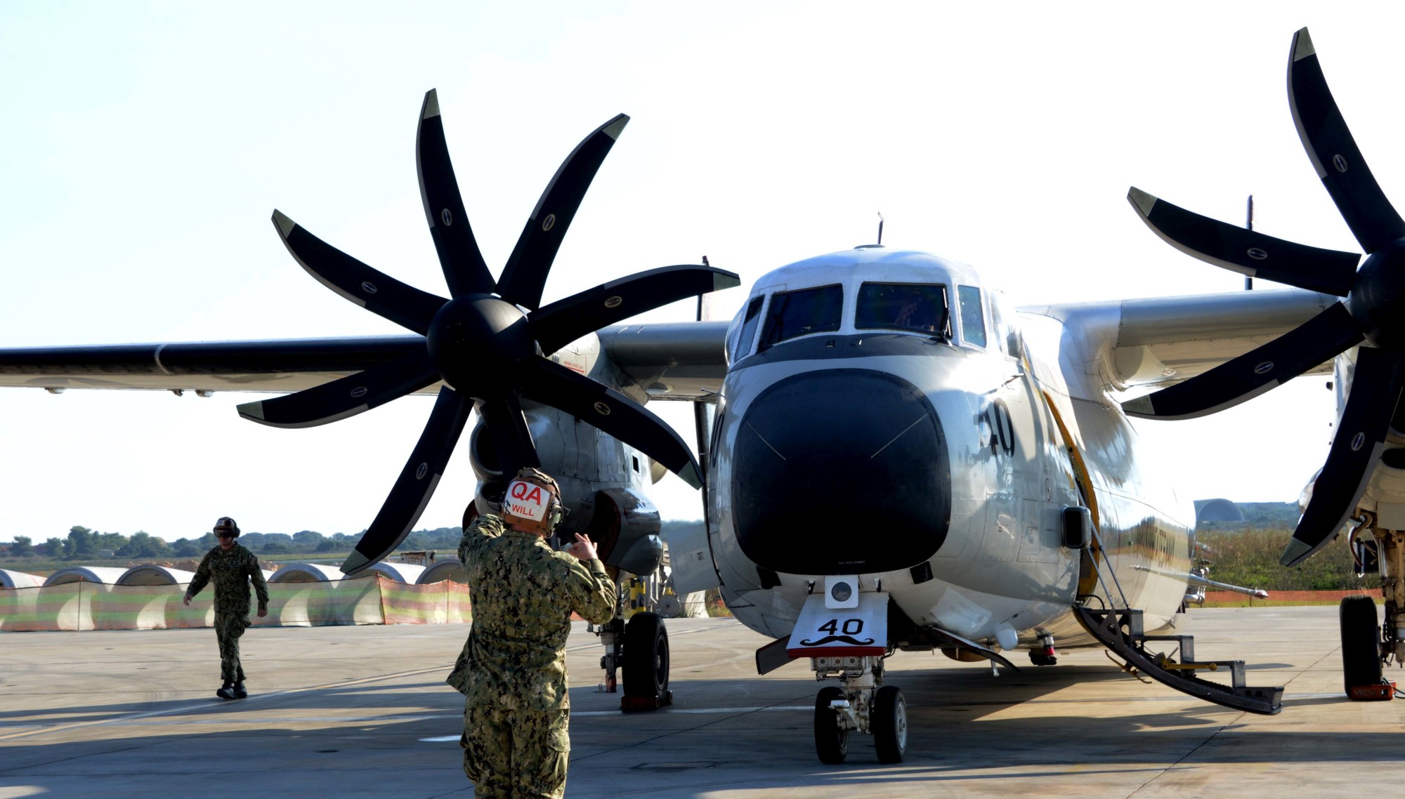 vrc-40 rawhides fleet logistics support squadron flelogsupron us navy grumman c-2a greyhound naval support activity souda bay crete greece 131