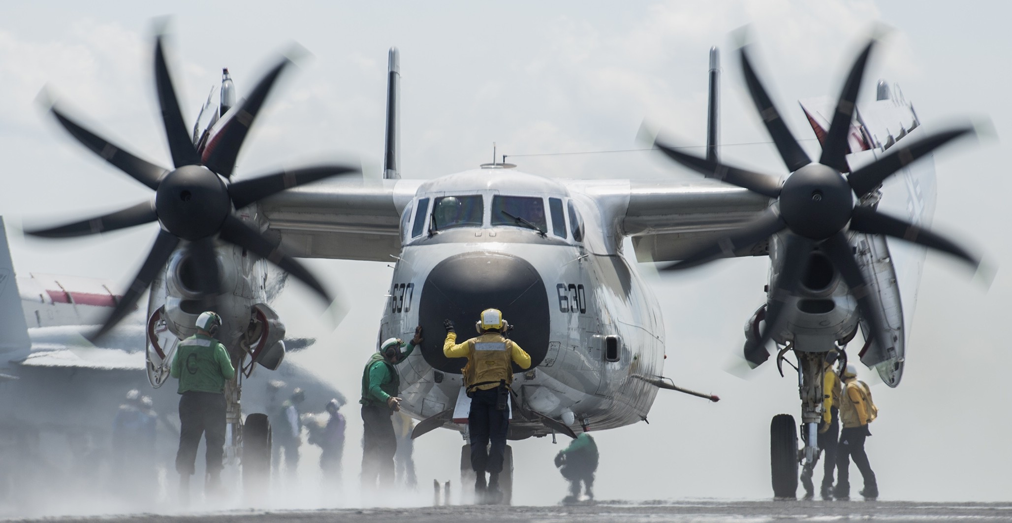 vrc-40 rawhides fleet logistics support squadron flelogsupron us navy grumman c-2a greyhound uss harry s. truman cvn-75 149