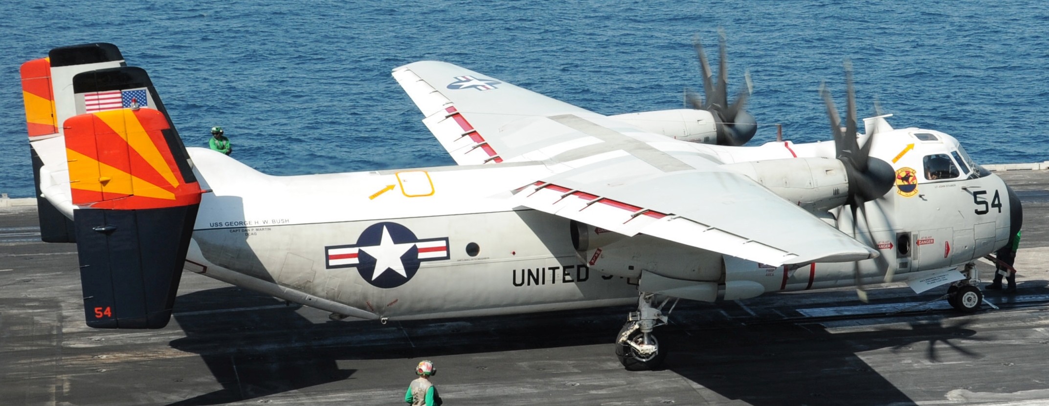 vrc-40 rawhides fleet logistics support squadron flelogsupron us navy grumman c-2a greyhound uss george h. w. bush cvn-77 160