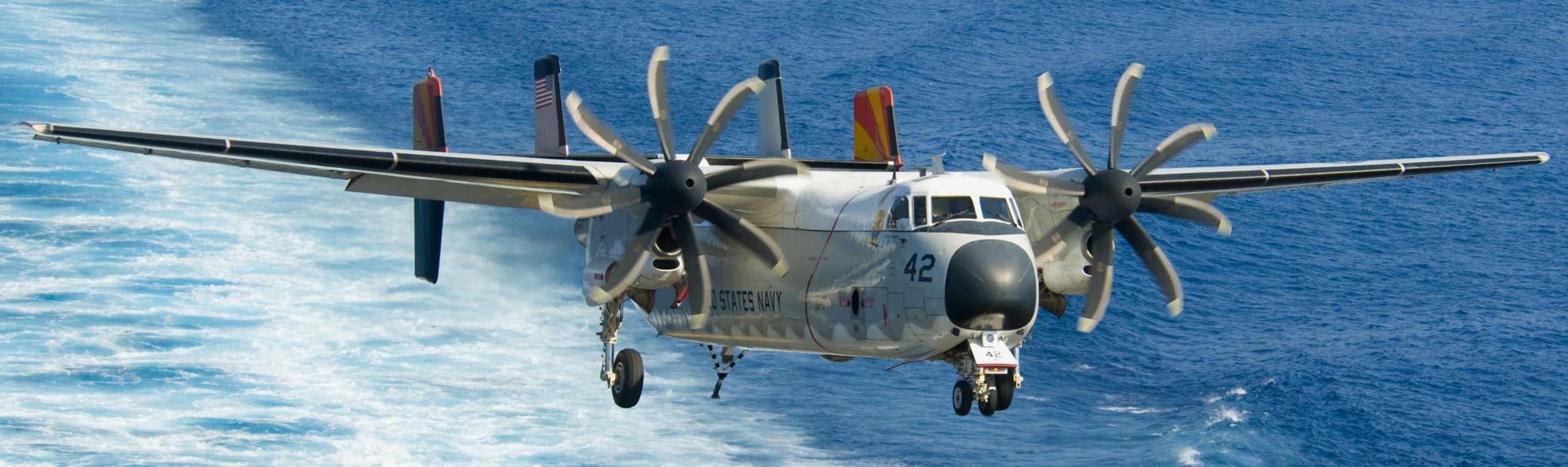 vrc-40 rawhides fleet logistics support squadron flelogsupron us navy grumman c-2a greyhound uss carl vinson cvn-70 180