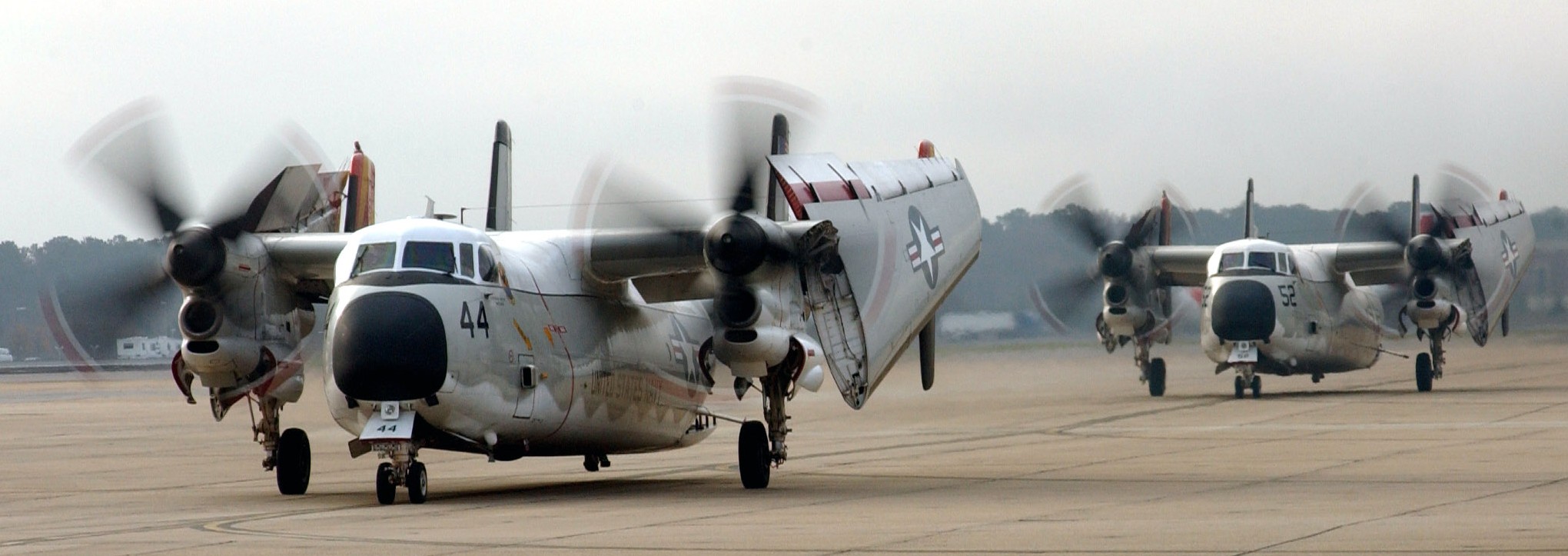 vrc-40 rawhides fleet logistics support squadron flelogsupron us navy grumman c-2a greyhound chambers field norfolk 208