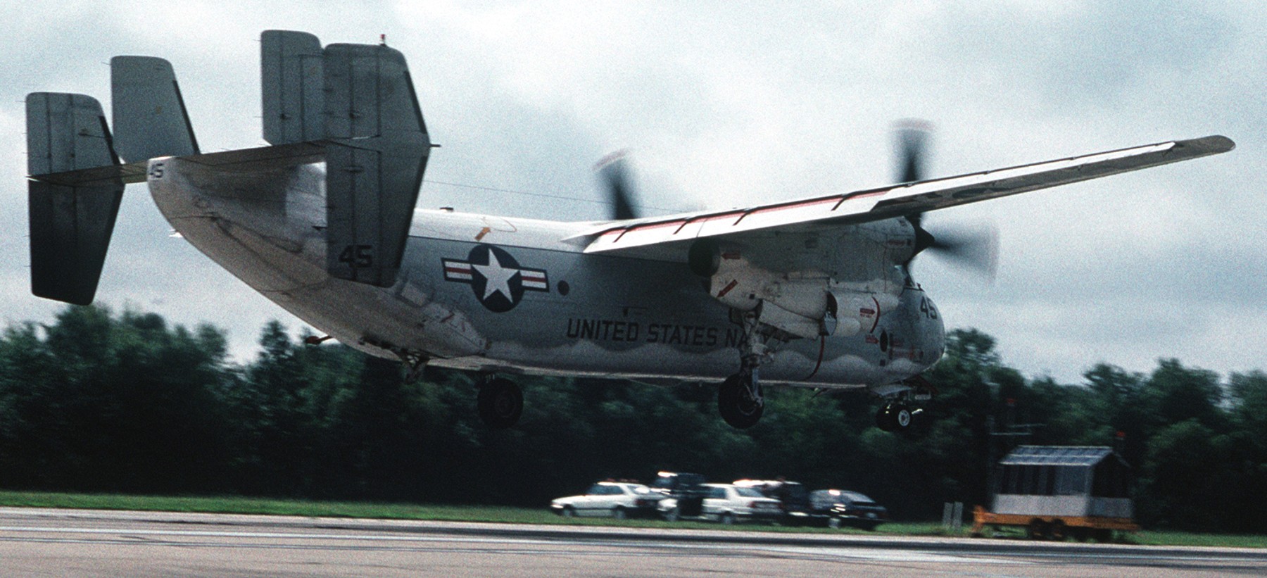 vrc-40 rawhides fleet logistics support squadron flelogsupron us navy grumman c-2a greyhound nas norfolk virginia 280