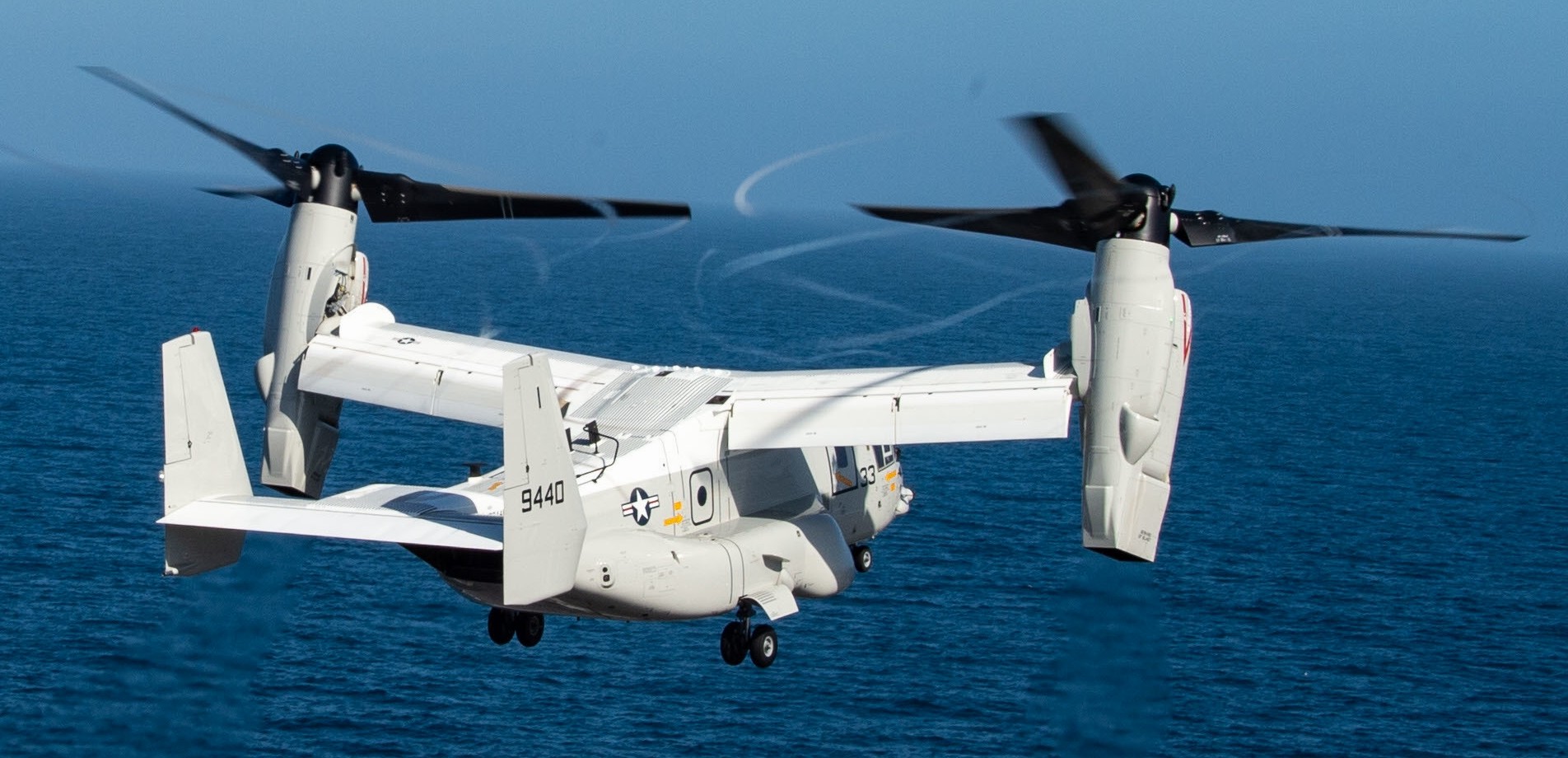vrm-30 titans fleet logistics multi mission squadron us navy bell boeing cmv-22b osprey uss carl vinson cvn-70 24