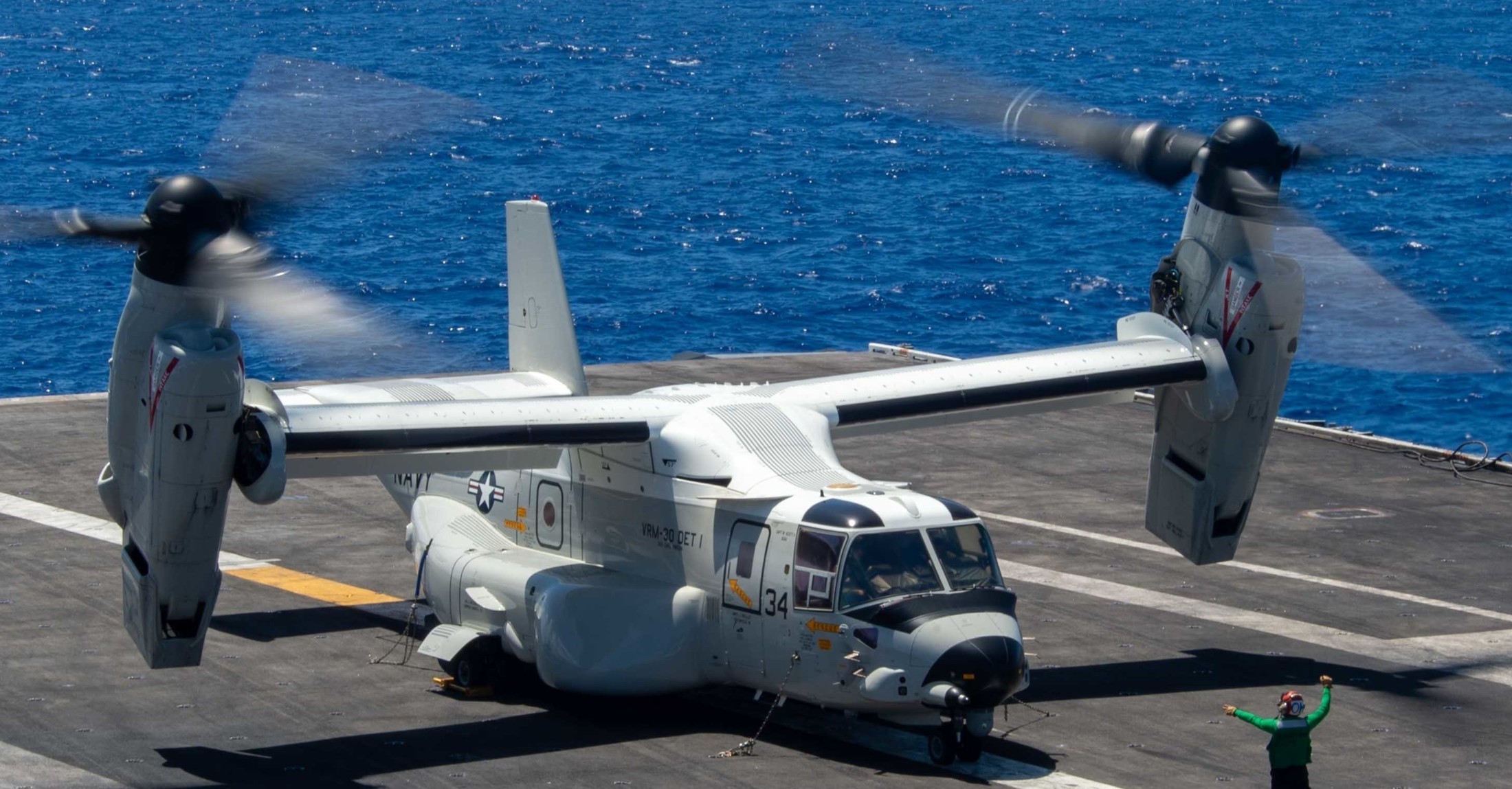 vrm-30 titans fleet logistics multi mission squadron us navy bell boeing cmv-22b osprey uss carl vinson cvn-70 51