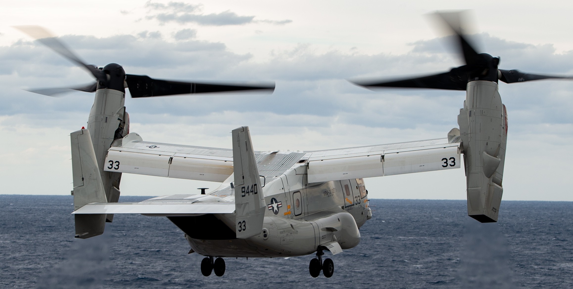 vrm-30 titans fleet logistics multi mission squadron us navy bell boeing cmv-22b osprey uss carl vinson cvn-70 57
