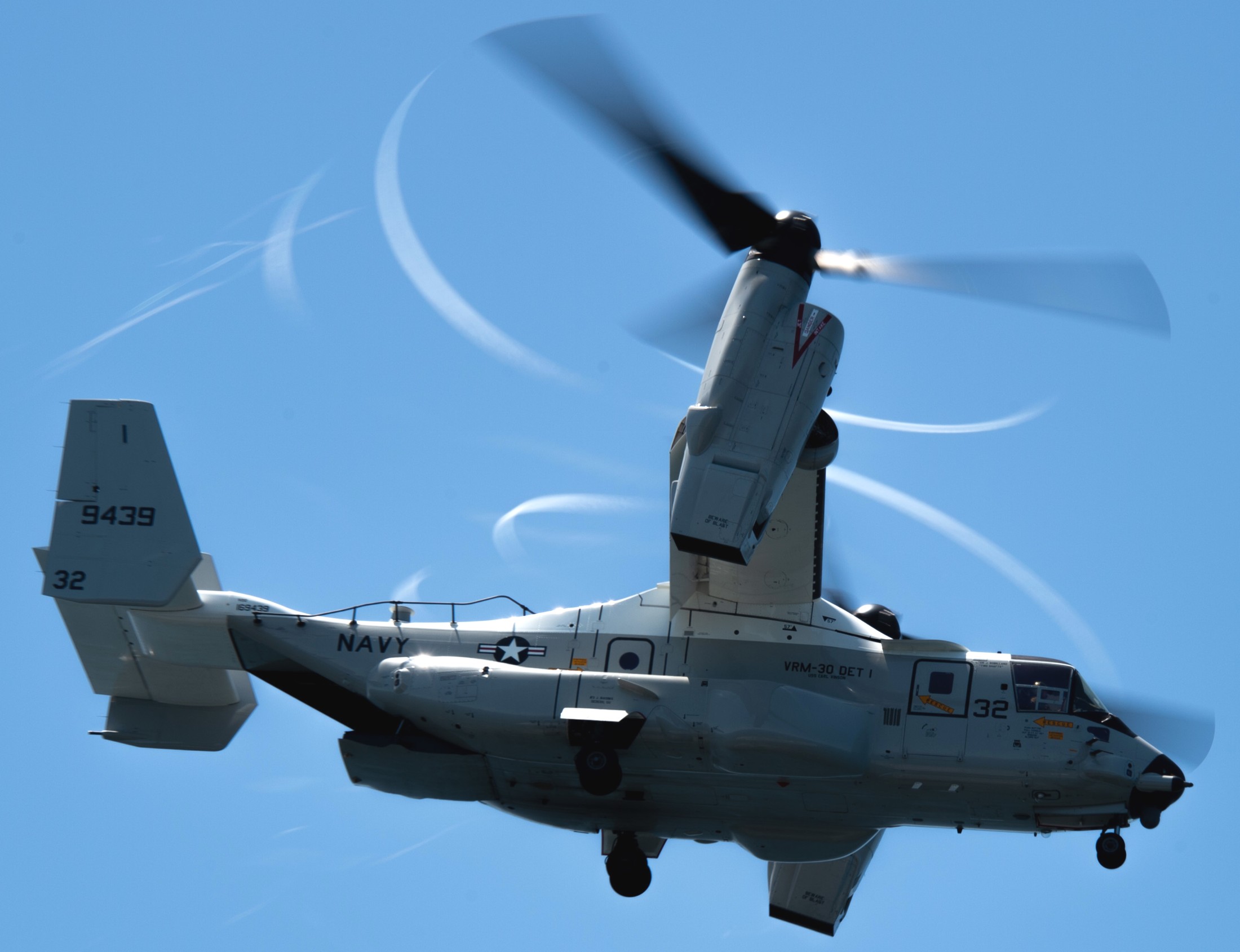 vrm-30 titans fleet logistics multi mission squadron us navy bell boeing cmv-22b osprey uss carl vinson cvn-70 82