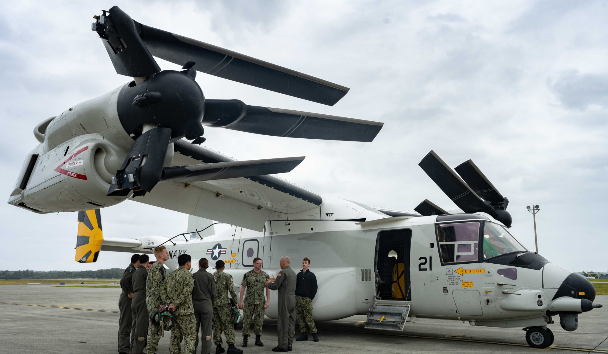 vrm-30 titans fleet logistics multi mission squadron navy cmv-22b osprey kadena airbase okinawa 2025 159