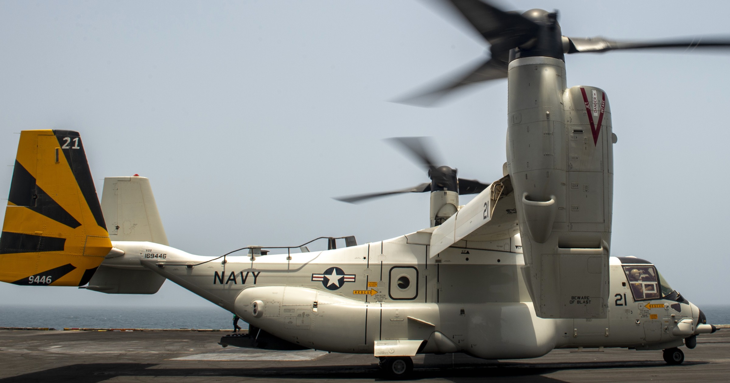 vrm-30 titans fleet logistics multi mission squadron navy cmv-22b osprey uss carl vinson cvn-70 165