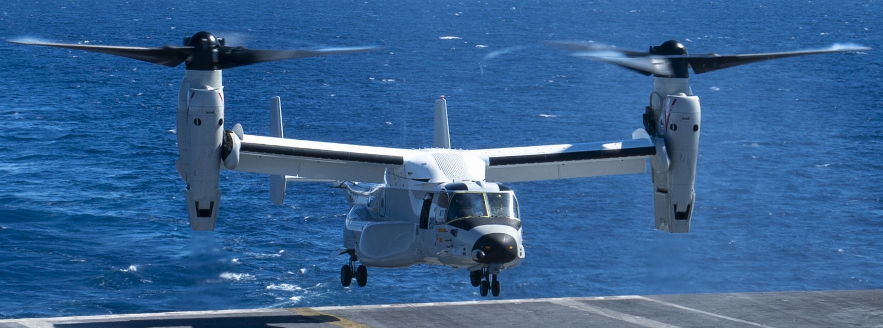 vrm-50 sun hawks fleet logistics multi mission squadron us navy bell boeing cmv-22b osprey replacement frs 16