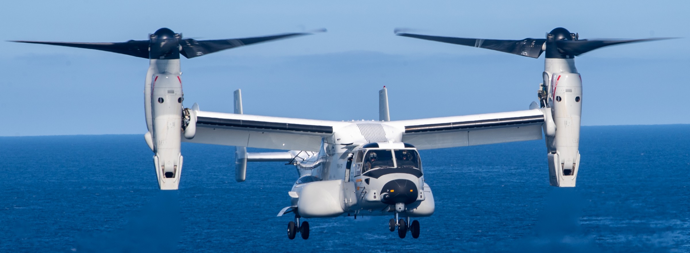 vrm-50 sun hawks fleet logistics multi mission squadron us navy bell boeing cmv-22b osprey replacement frs uss nimitz cvn-68 18
