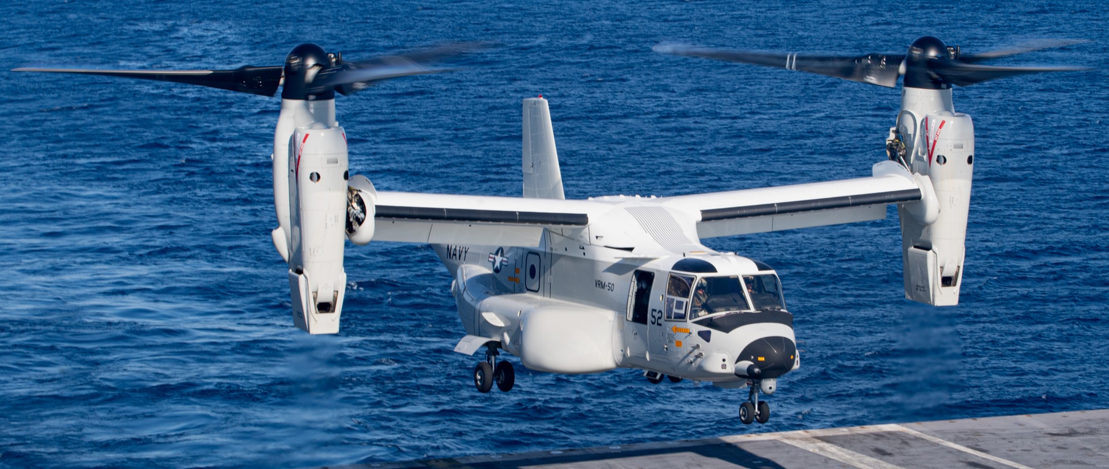 vrm-50 sun hawks fleet logistics multi mission squadron us navy bell boeing cmv-22b osprey replacement frs uss nimitz cvn-68 20
