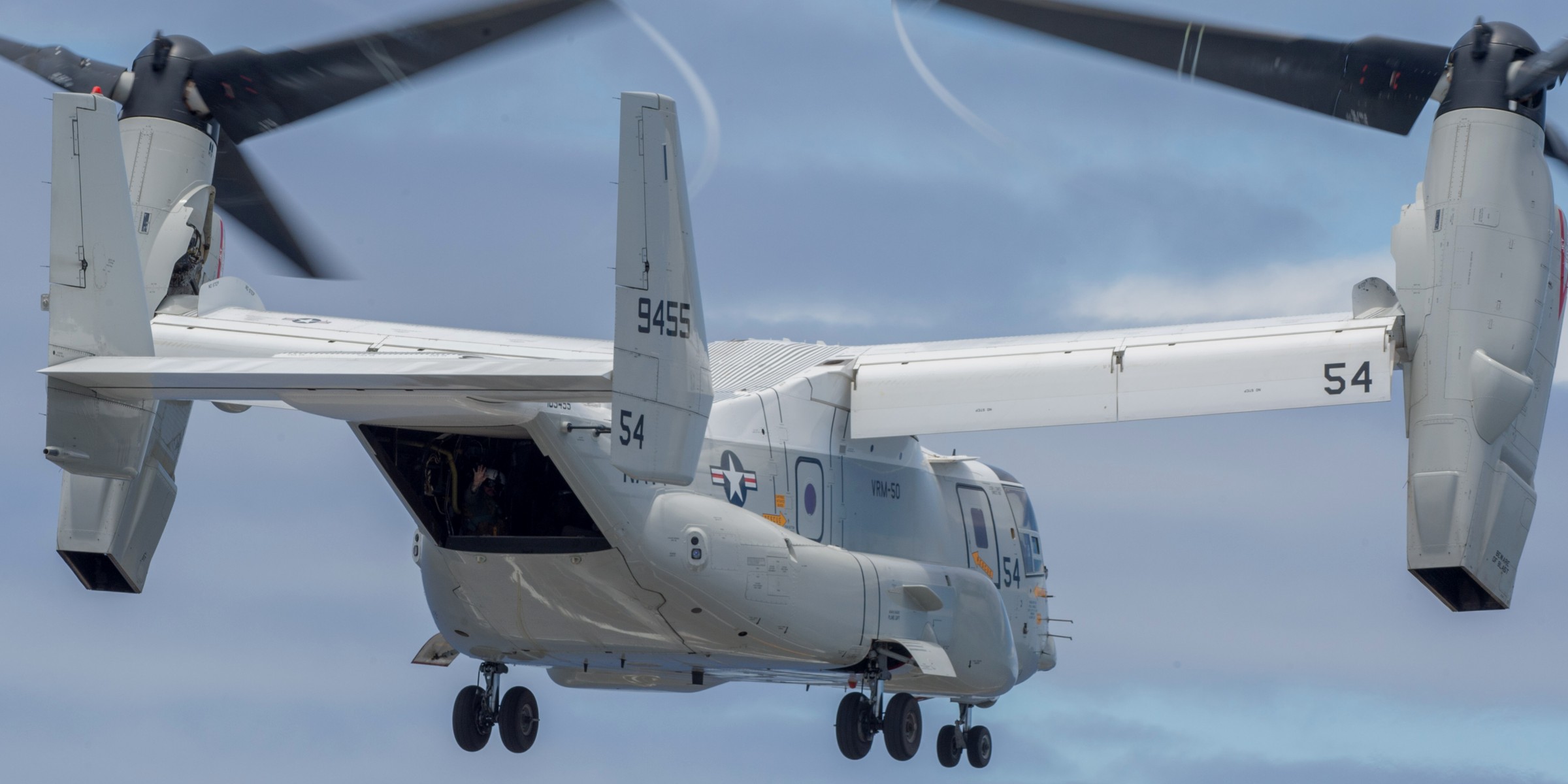 vrm-50 sun hawks fleet logistics multi mission squadron cmv-22b osprey cvn-71 uss theodore roosevelt 2025 41