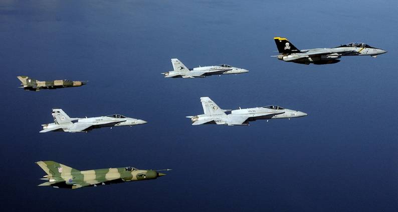 cvw 17 carrier air wing f-14 tomcat f/a-18 hornet croatian mig-21 pula 2002
