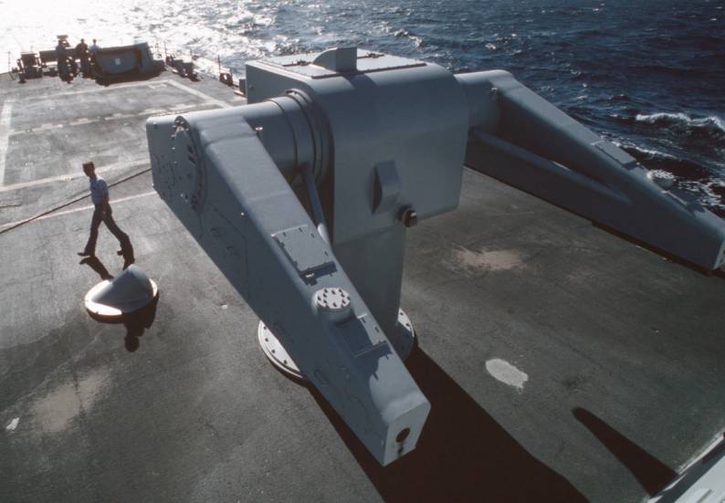 cg 18 uss worden leahy class guided missile cruiser mk 10 launcher terrier standard missile