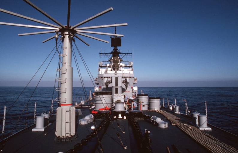 cg 18 uss worden leahy class guided missile cruiser