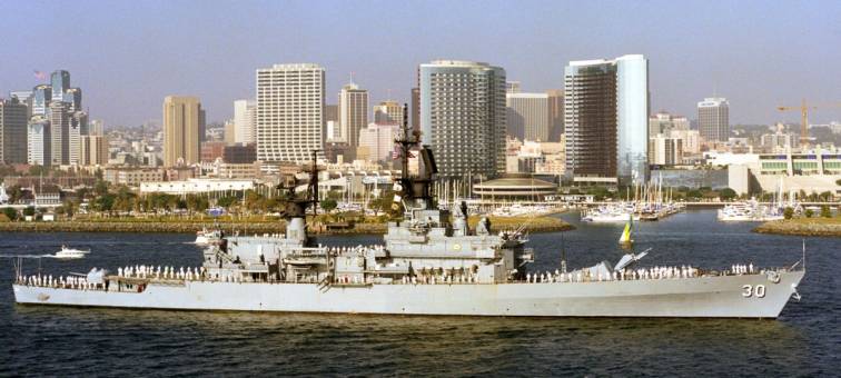 USS Horne CG 30 - Belknap class guided missile cruiser - US Navy