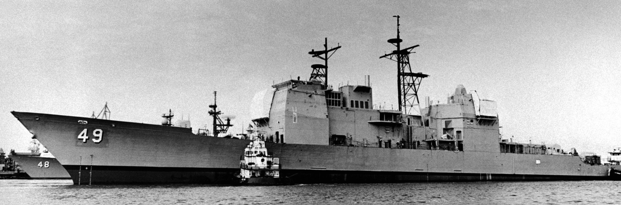 cg-49 uss vincennes ticonderoga class guided missile cruiser aegis us navy 29