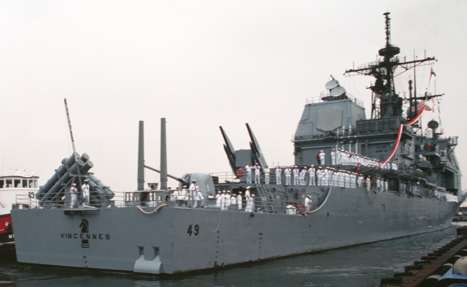 cg-49 uss vincennes ticonderoga class guided missile cruiser aegis us navy naval base san diego 66
