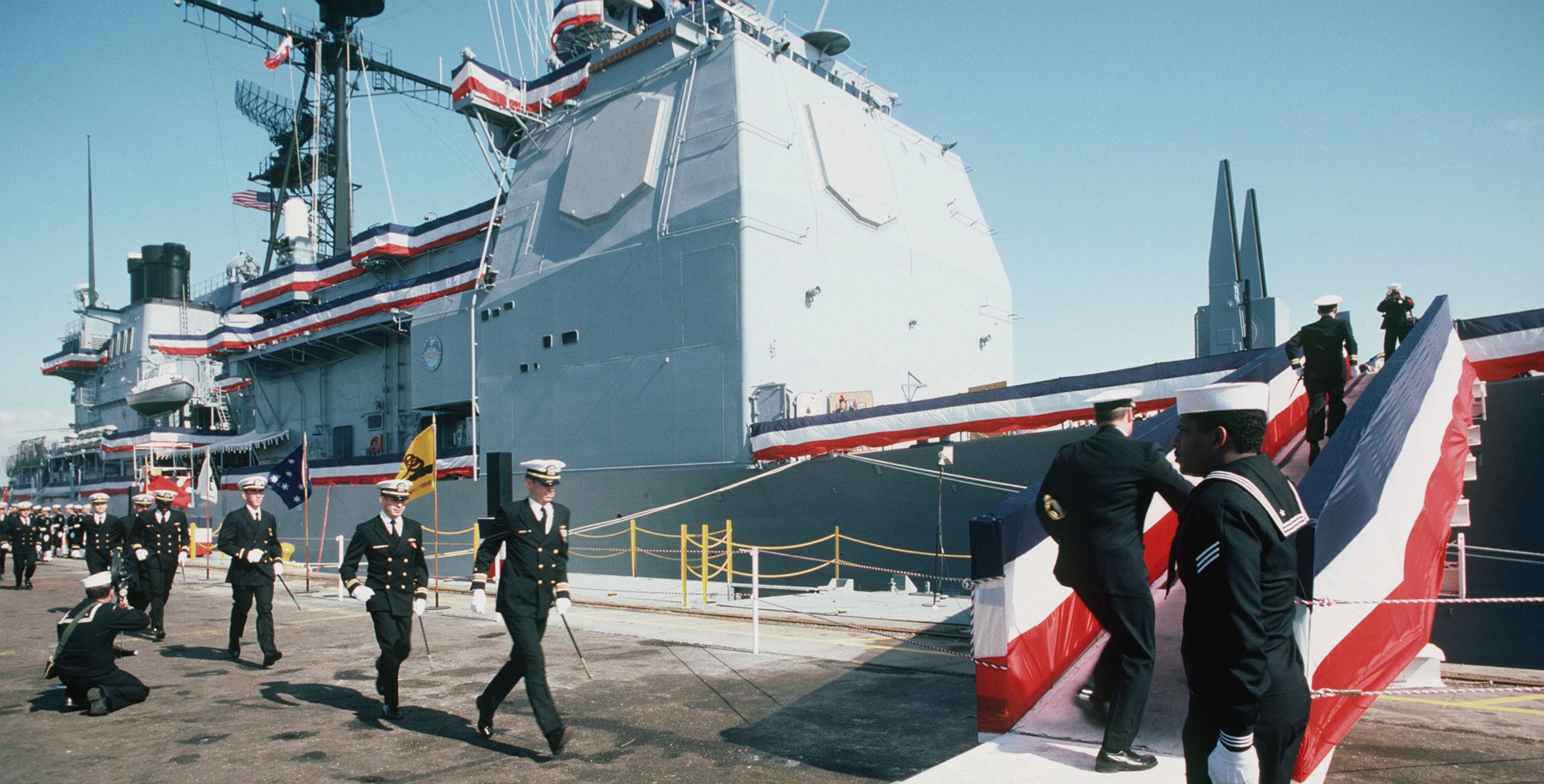 cg-50 uss valley forge ticonderoga class guided missile cruiser aegis us navy commissioning ceremony 20
