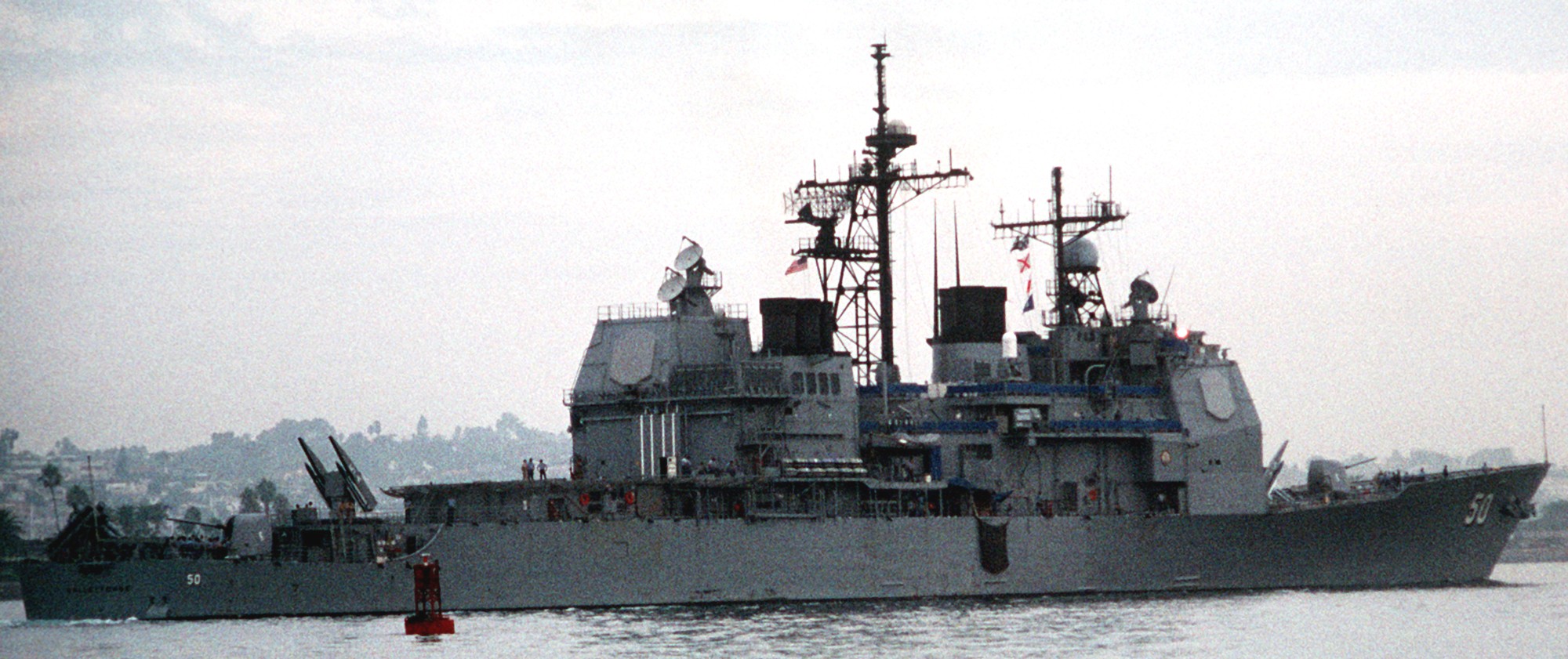 cg-50 uss valley forge ticonderoga class guided missile cruiser aegis us navy pacex san diego 42