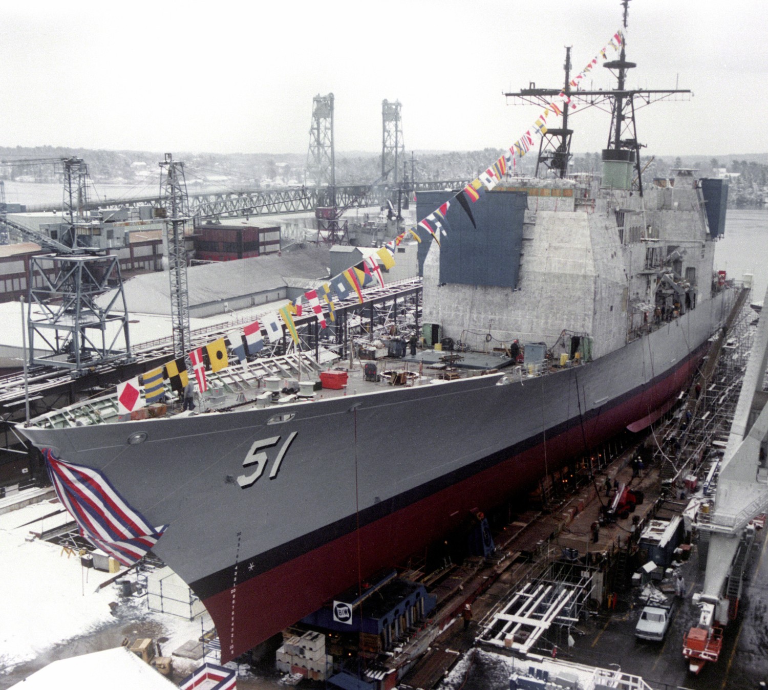 cg-51 uss thomas s. gates ticonderoga class guided missile cruiser aegis us navy bath iron works maine 16