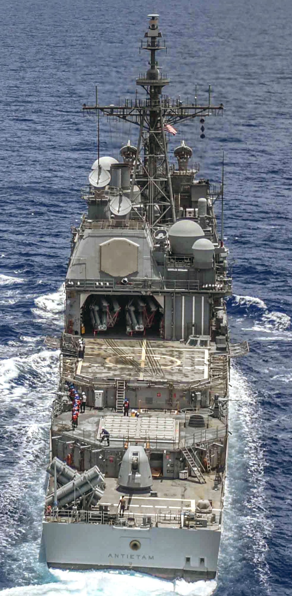 cg-54 uss antietam ticonderoga class guided missile cruiser aegis us navy helicopter flight deck 76