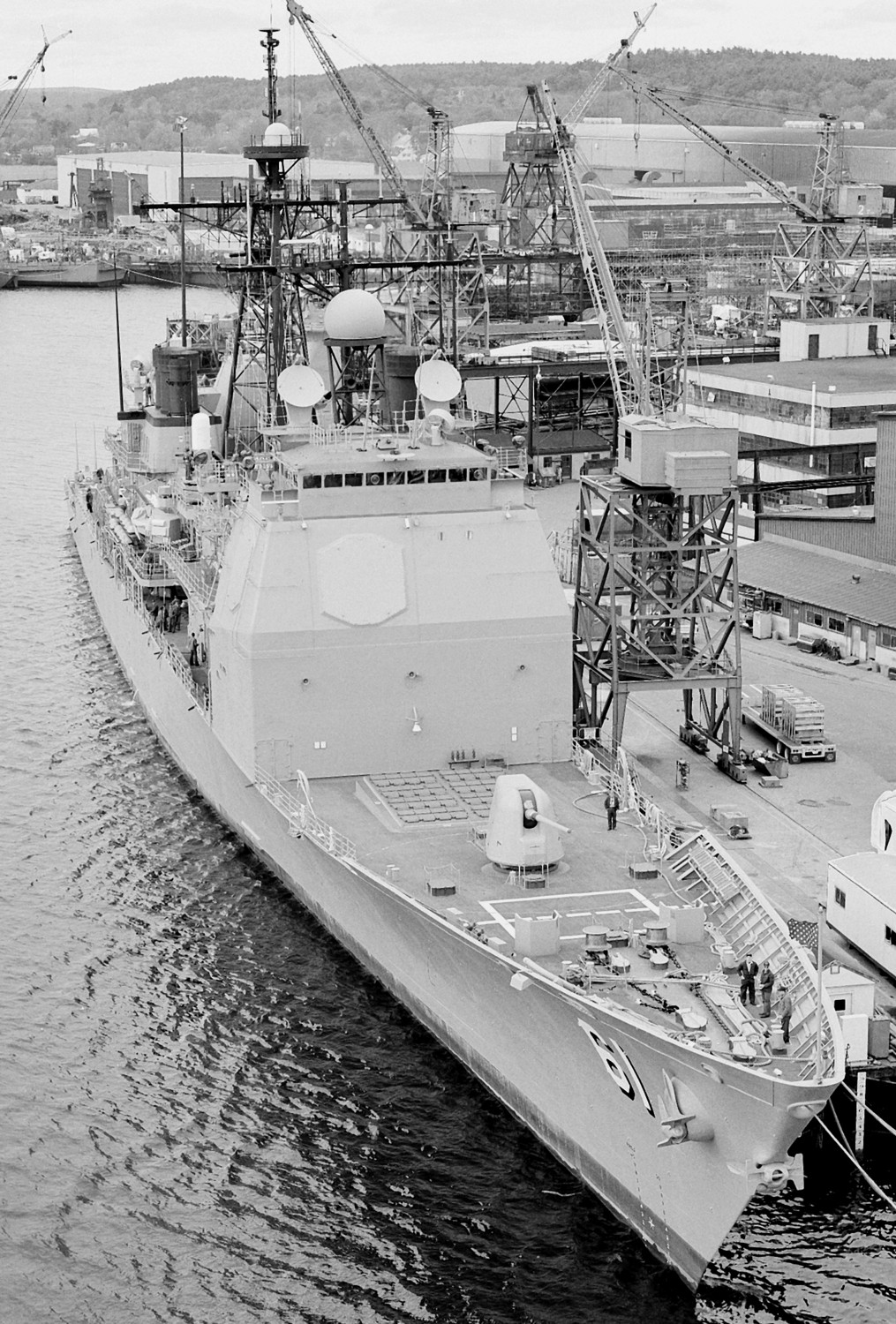 cg-60 uss normandy ticonderoga class guided missile cruiser aegis us navy bath iron works maine 124