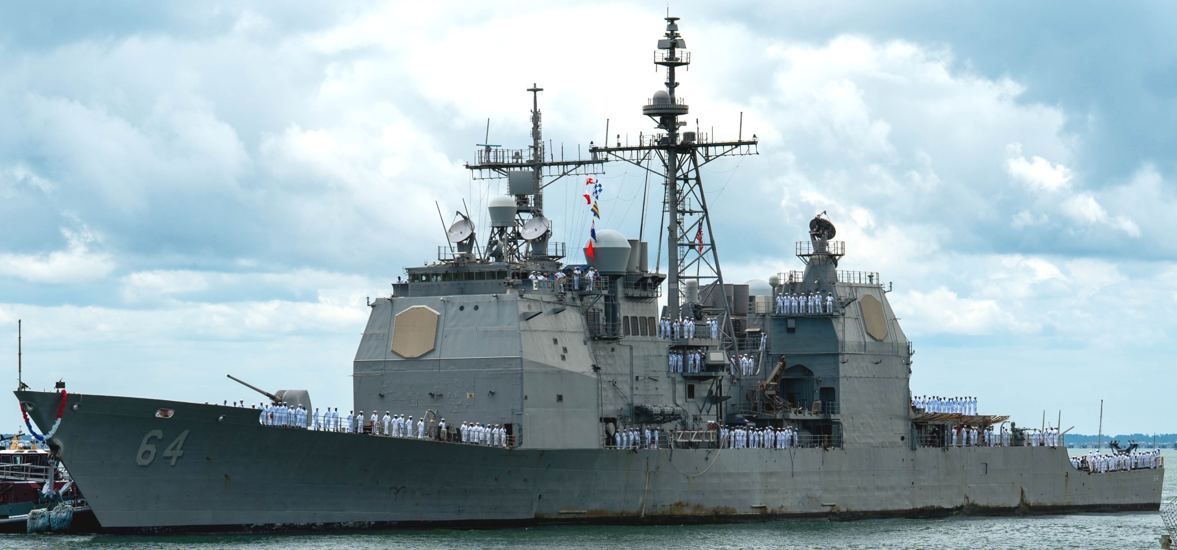cg-64 uss gettysburg ticonderoga class guided missile cruiser returning norfolk naval station 2025 96