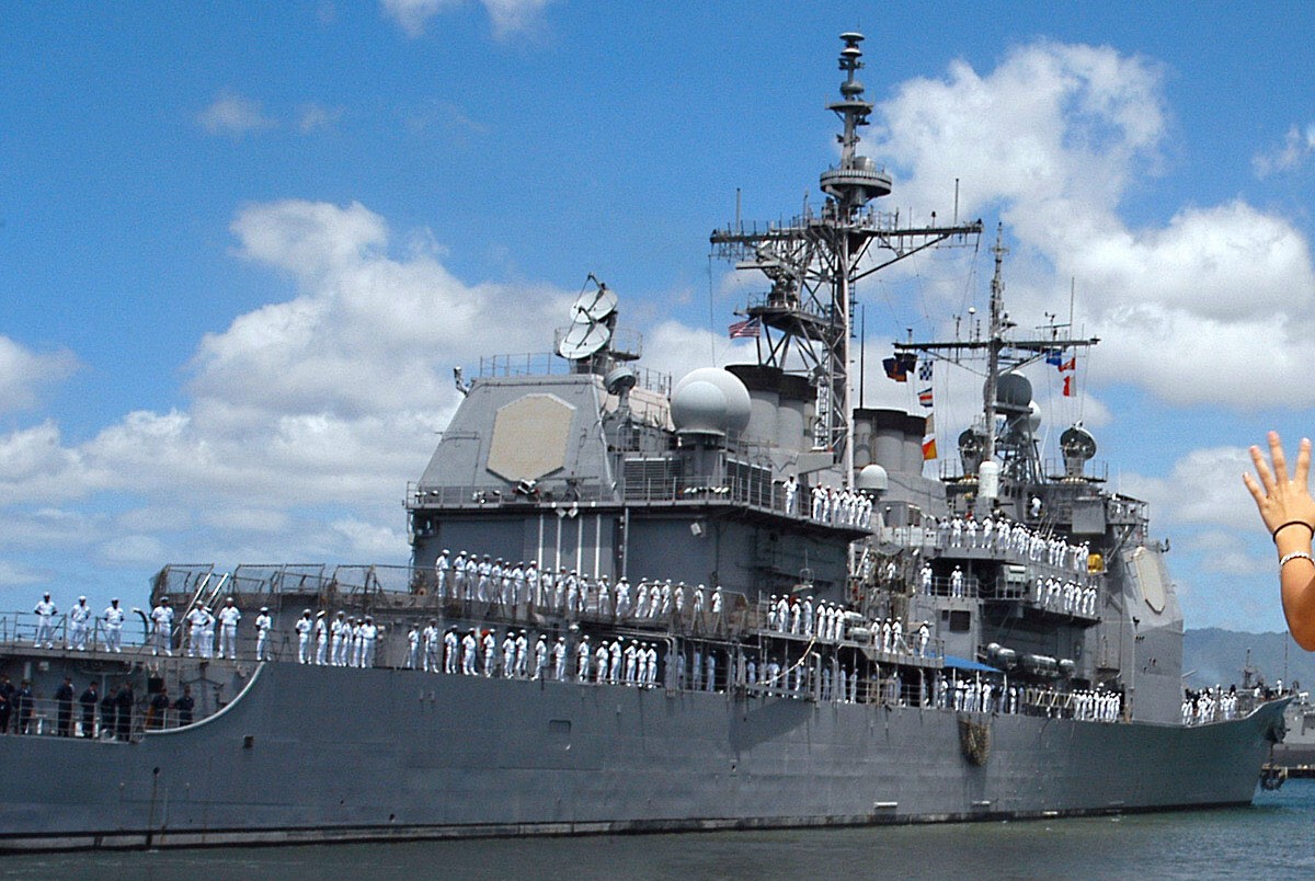cg-65 uss chosin ticonderoga class guided missile cruiser aegis us navy naval station pearl harbor hawaii 07