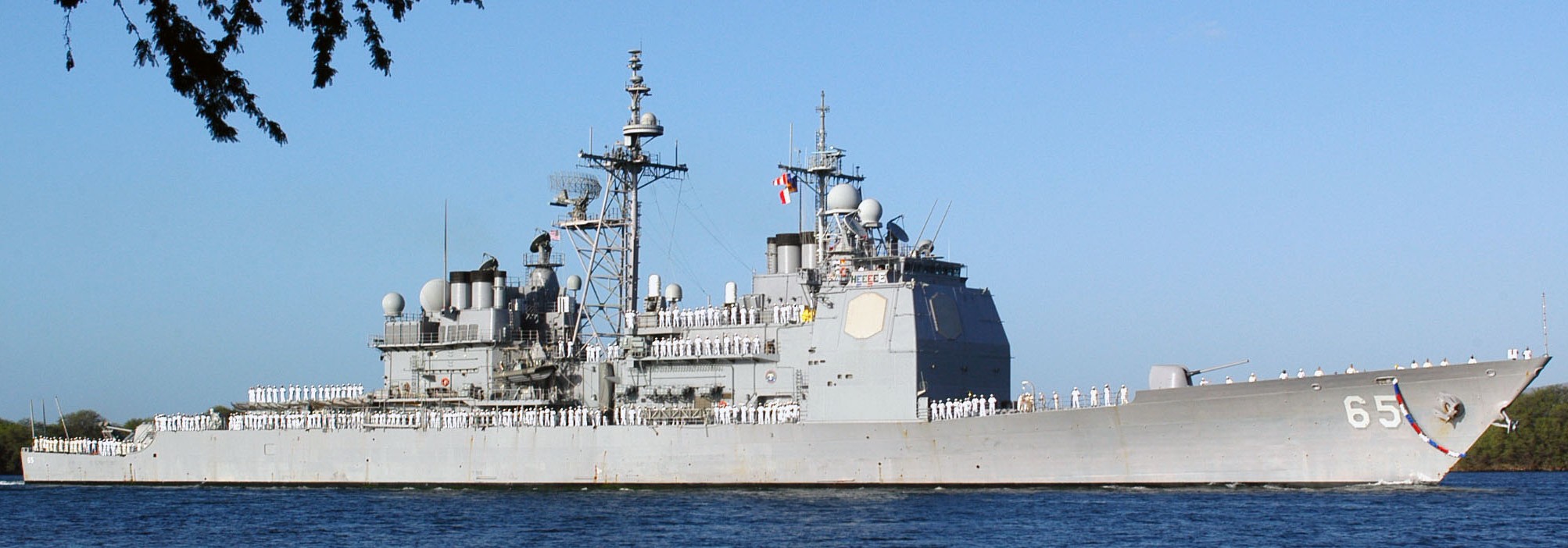 cg-65 uss chosin ticonderoga class guided missile cruiser aegis us navy 11