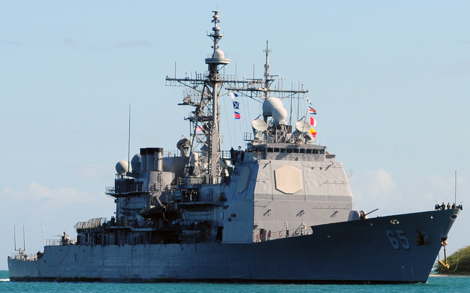 cg-65 uss chosin ticonderoga class guided missile cruiser aegis us navy rimpac 2010 pearl harbor 33